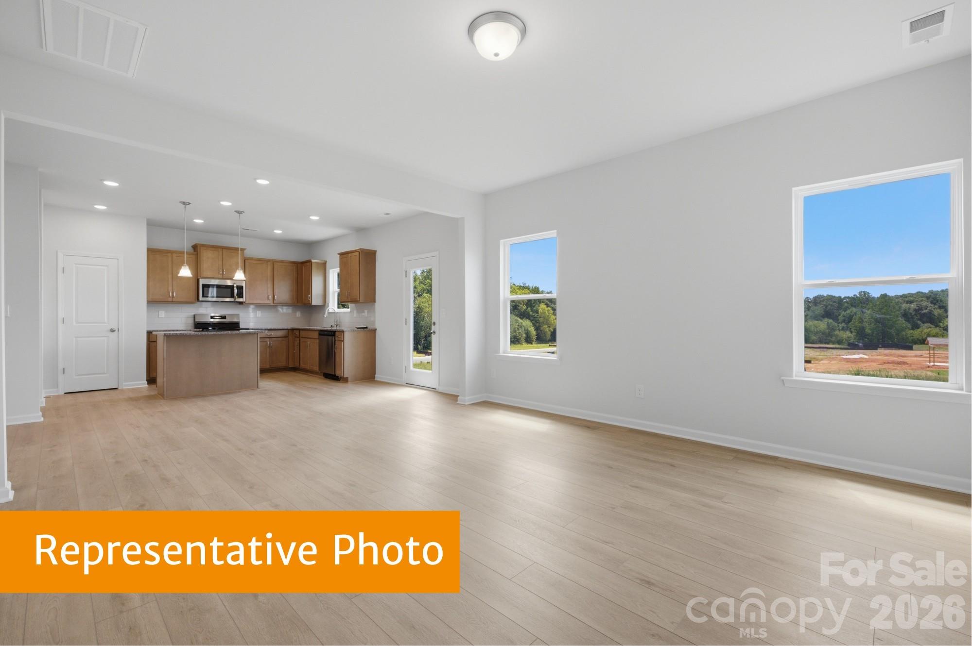 5583 Hagler Loop Property Photo 10