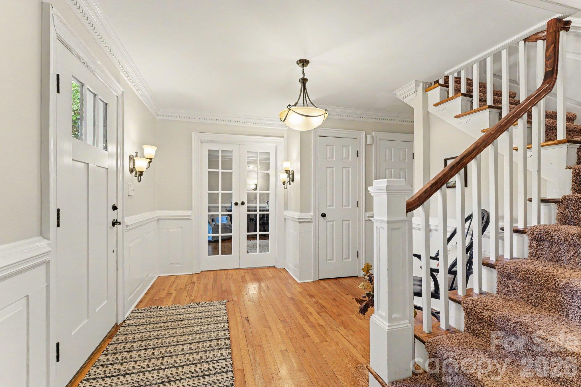 607 Anderson Avenue Property Photo 4