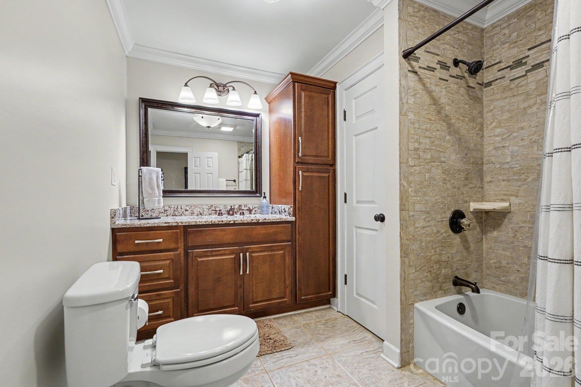 607 Anderson Avenue Property Photo 22