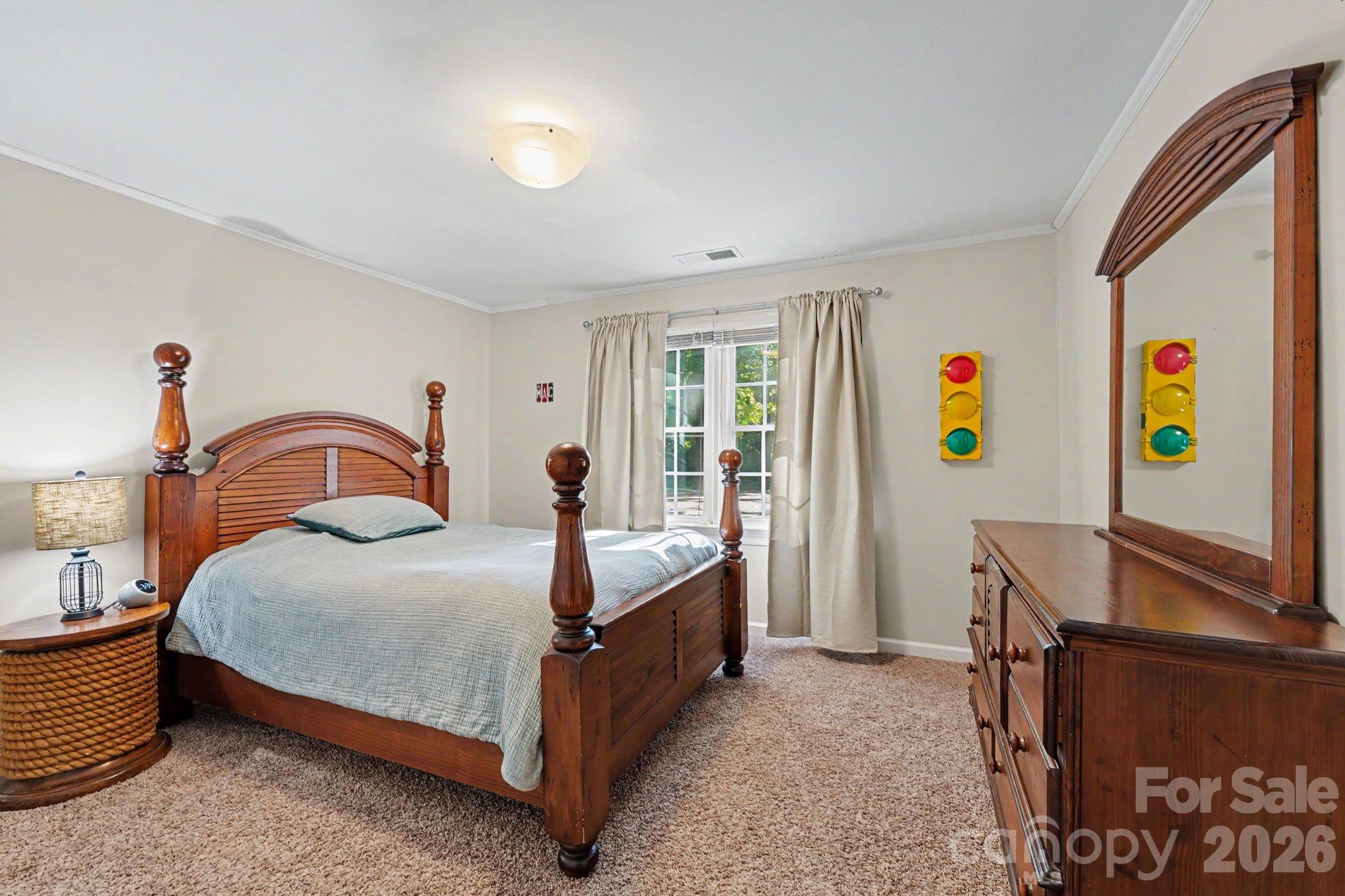 607 Anderson Avenue Property Photo 33