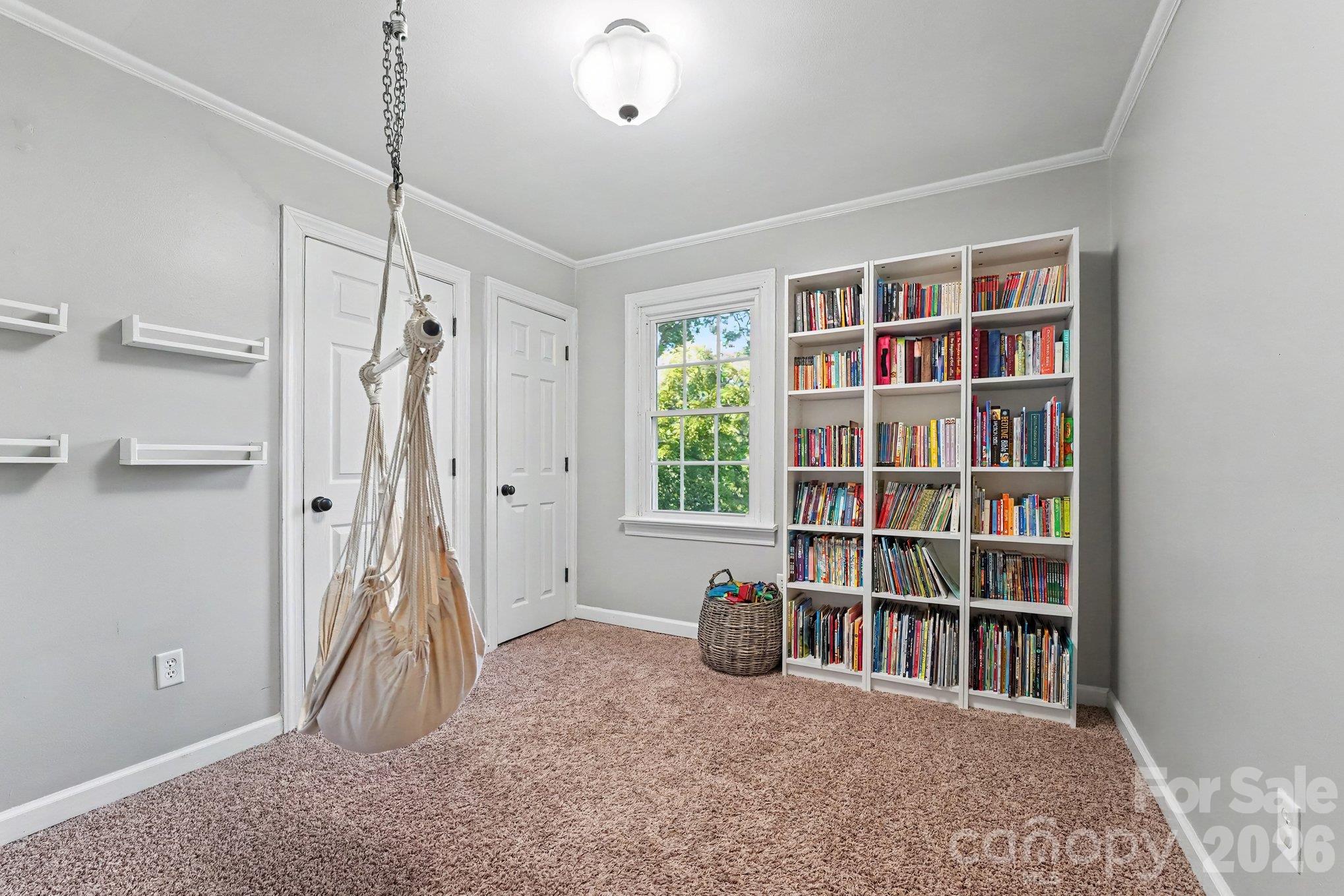 607 Anderson Avenue Property Photo 37
