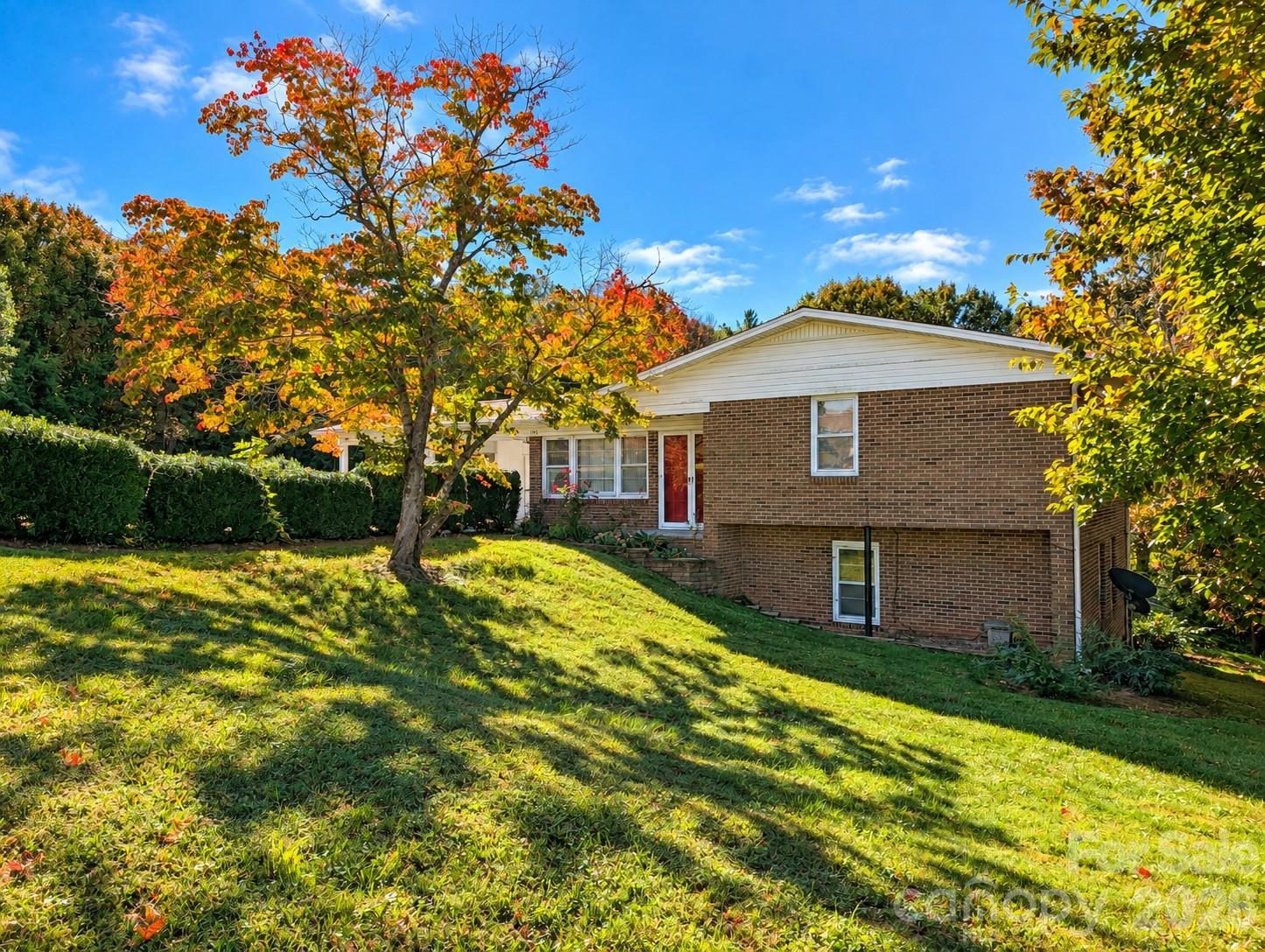 106 Valley View Street Property Photo 1