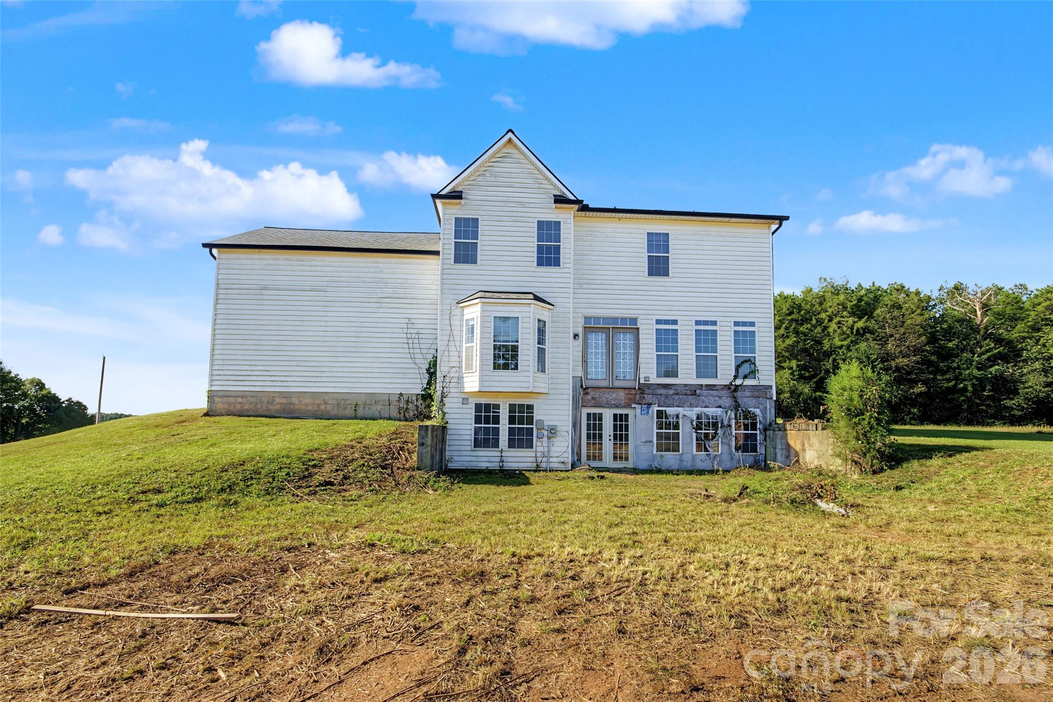 318 Huie Road Property Photo 3