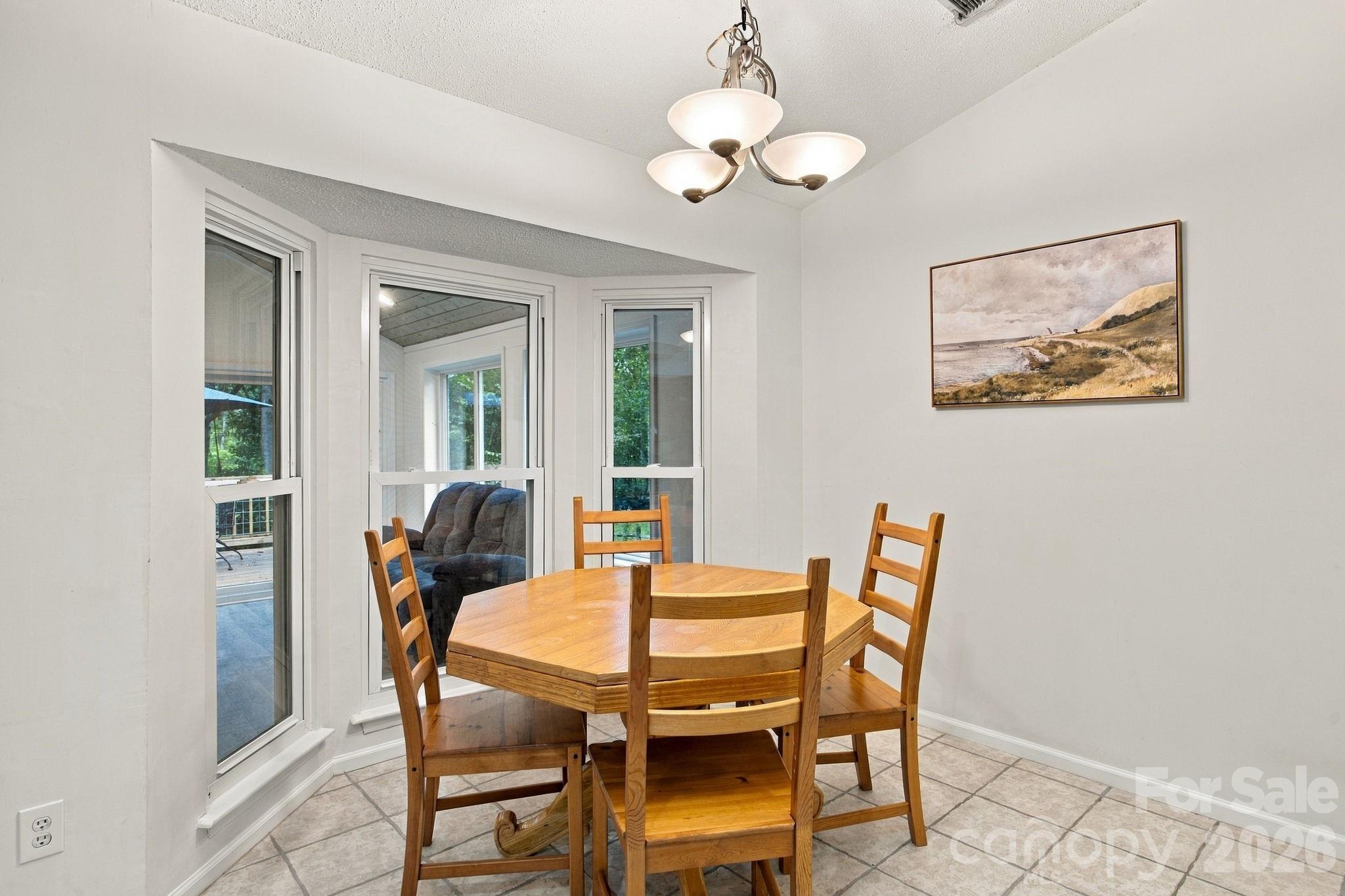 8536 Woodford Bridge Drive Property Photo 10