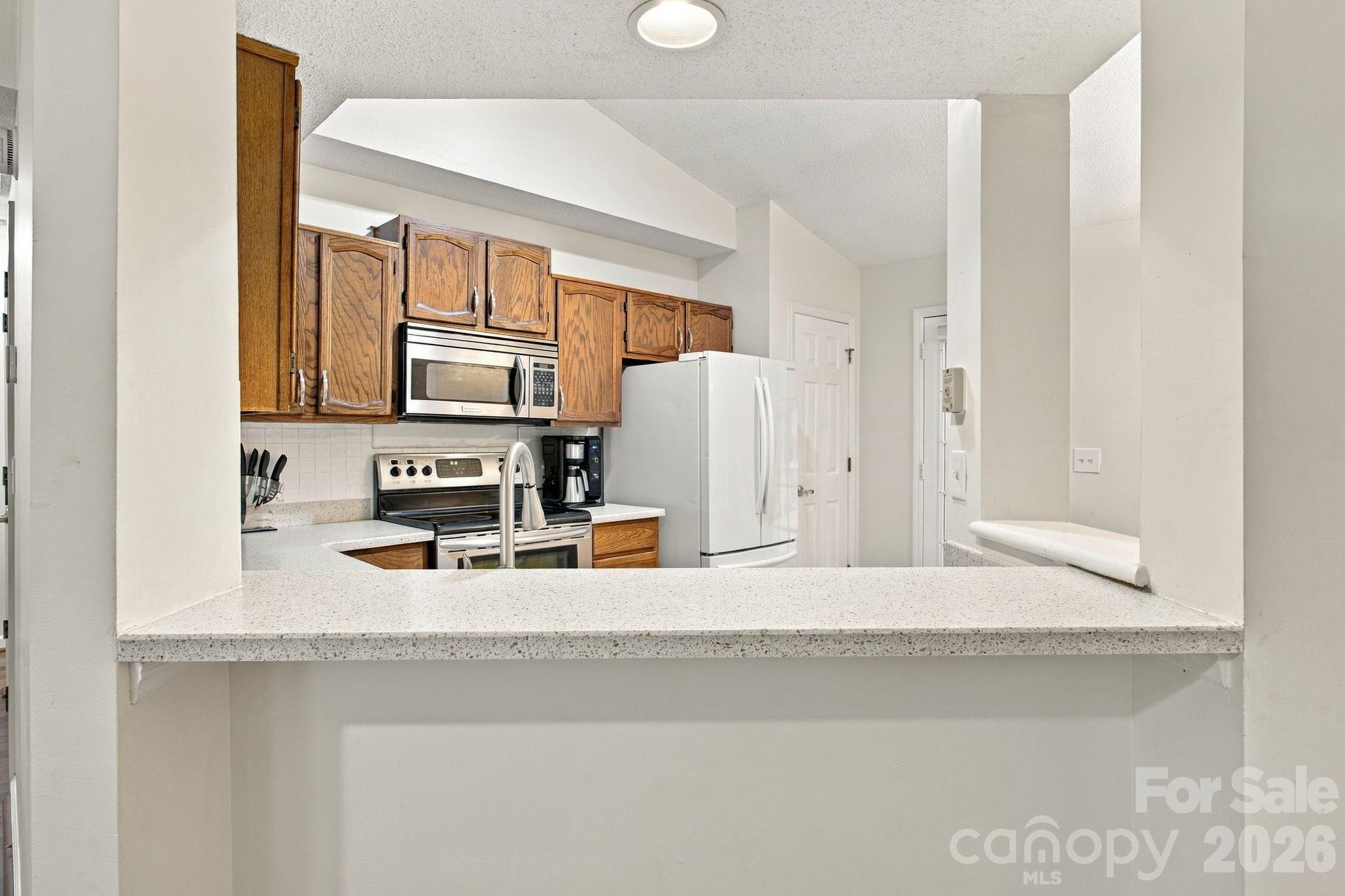 8536 Woodford Bridge Drive Property Photo 14