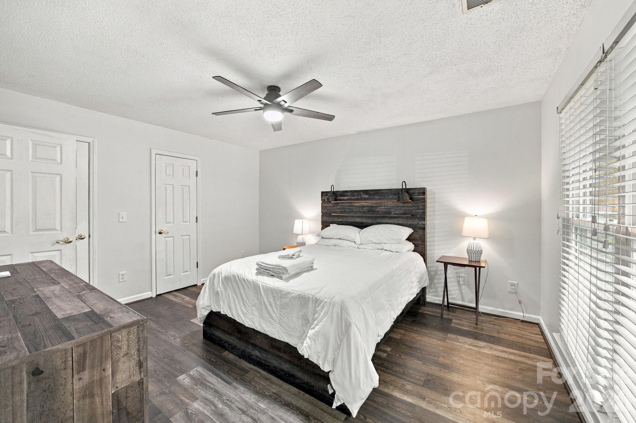 8536 Woodford Bridge Drive Property Photo 23