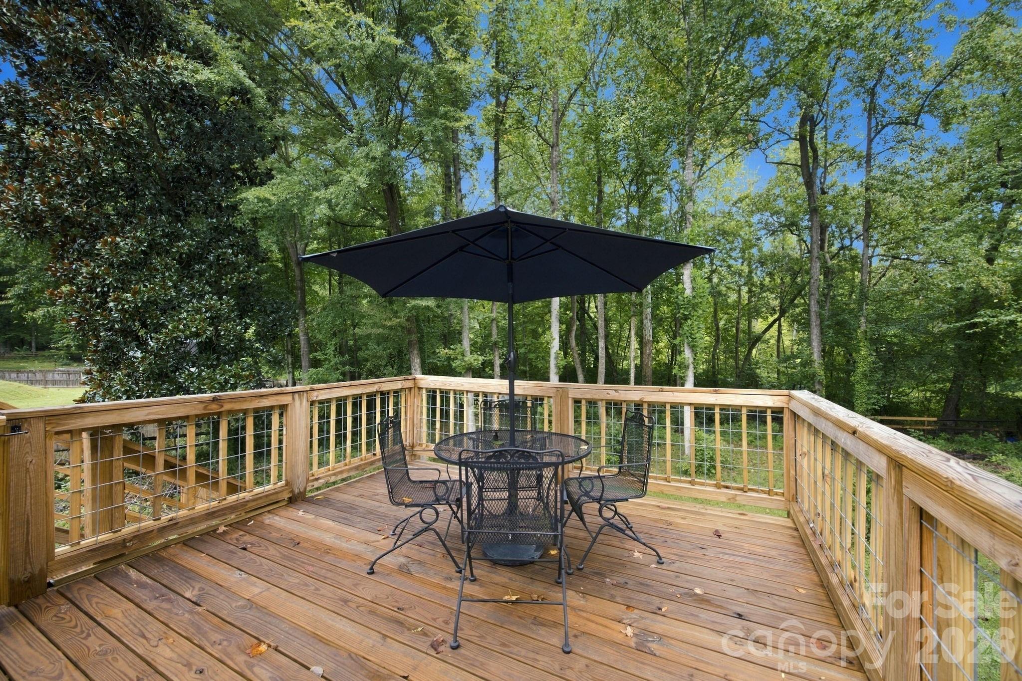 8536 Woodford Bridge Drive Property Photo 26