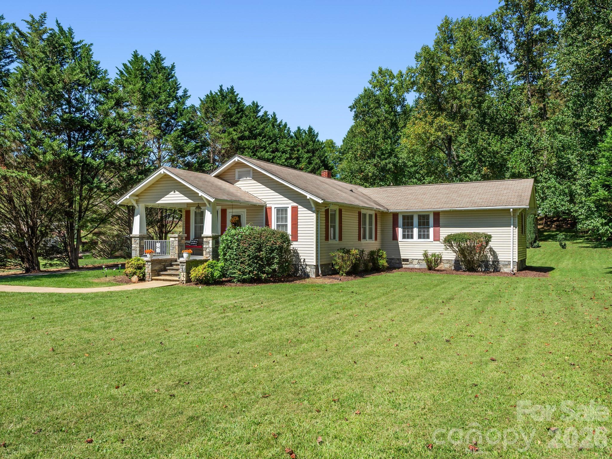 1308 Charlotte Highway Property Photo 1