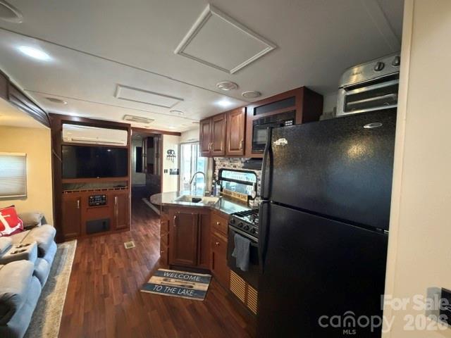 325 Mount View Lane Property Photo 11