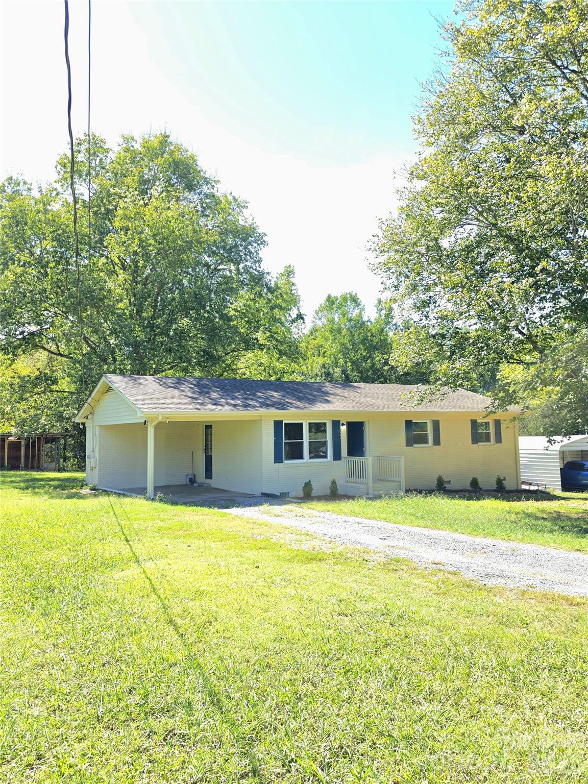 582 Winter Park Drive Property Photo 2