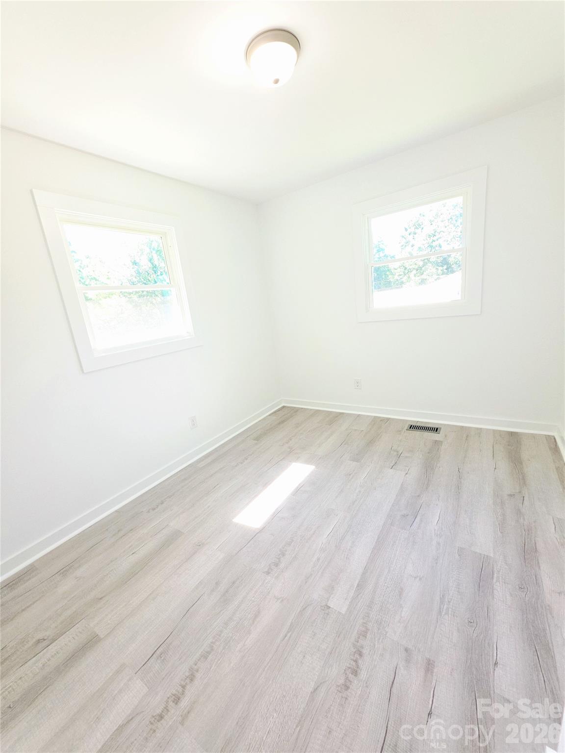 582 Winter Park Drive Property Photo 18