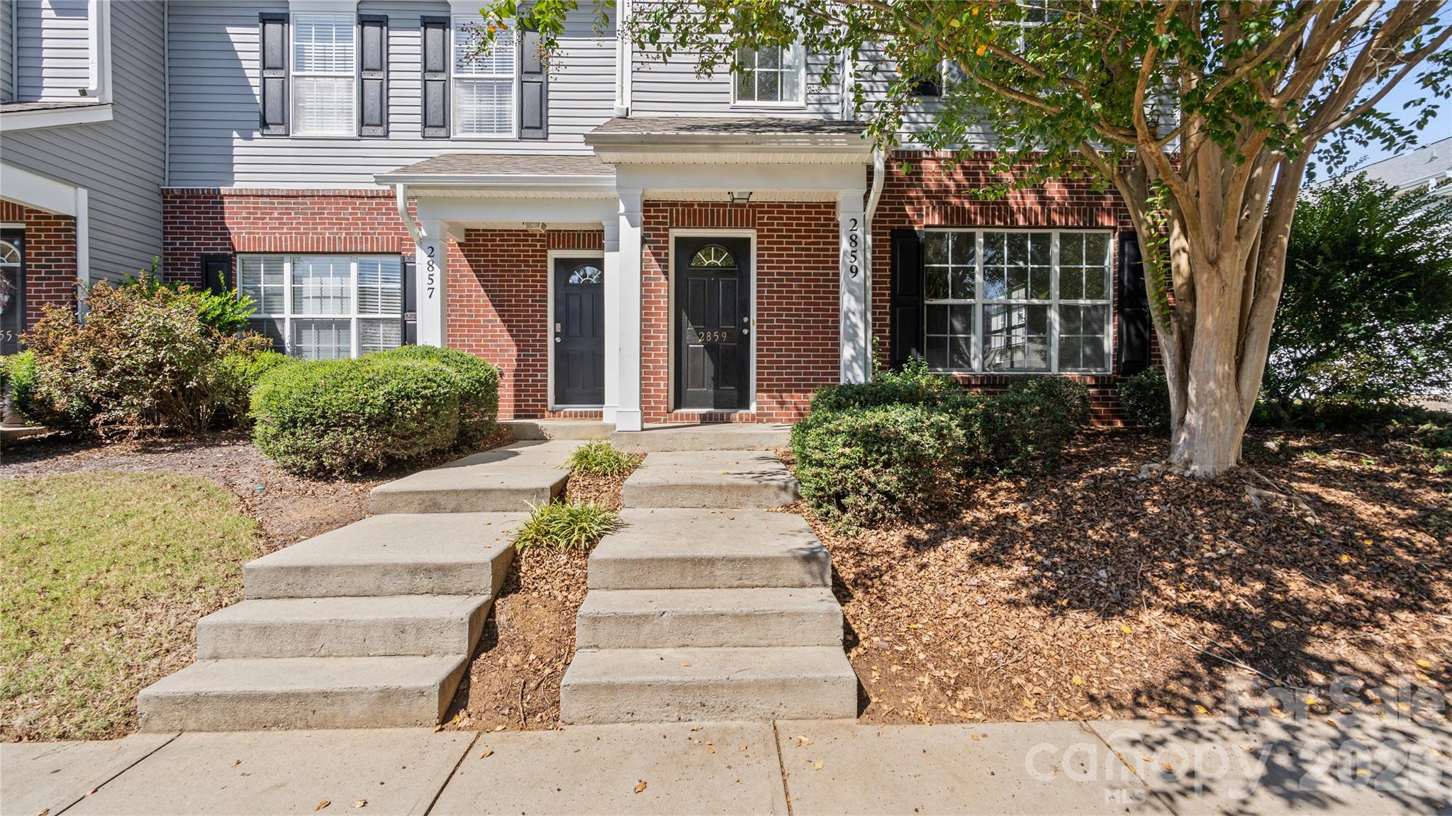2859 Summergrove Court Property Photo 1