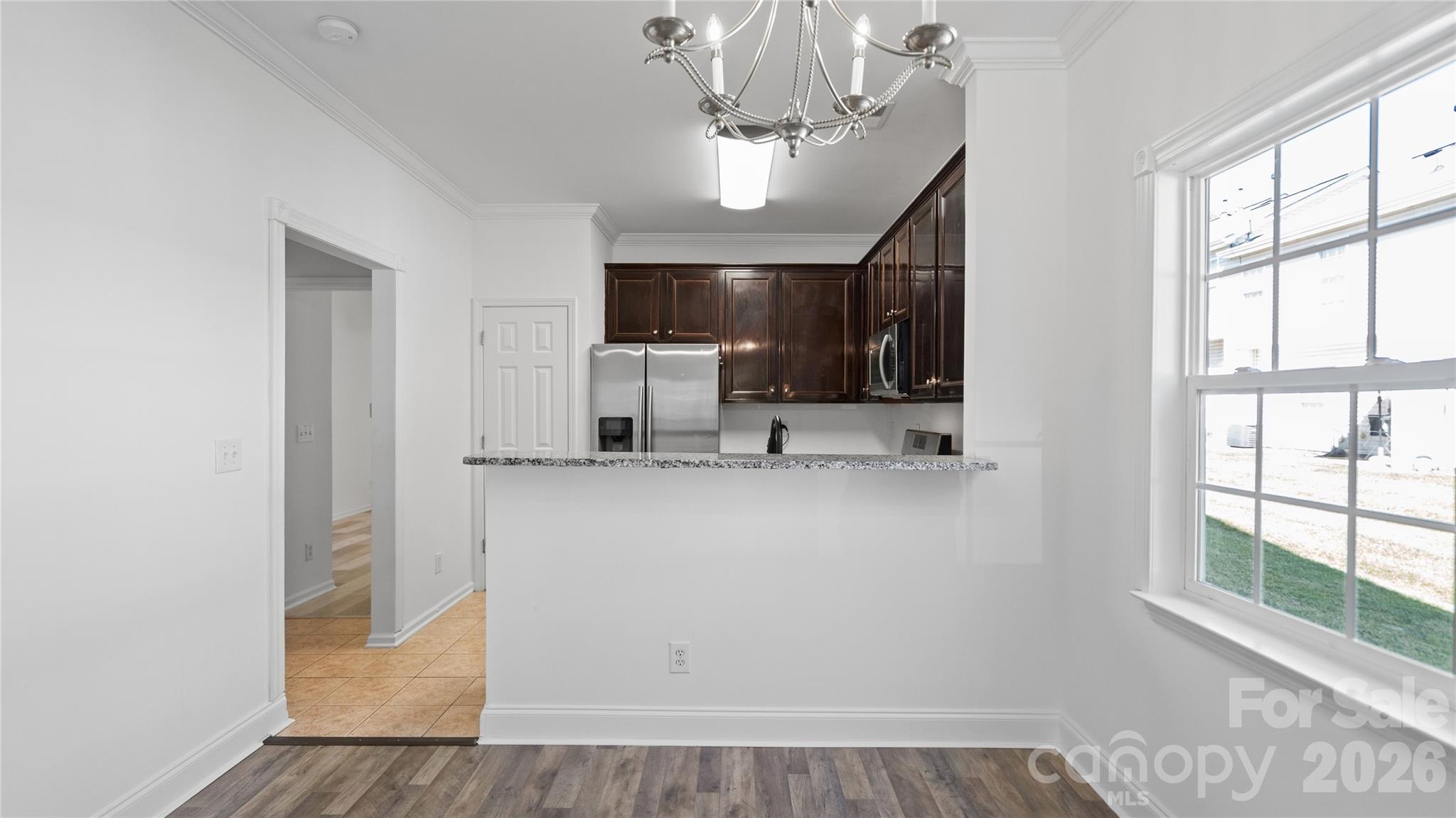 2859 Summergrove Court Property Photo 8