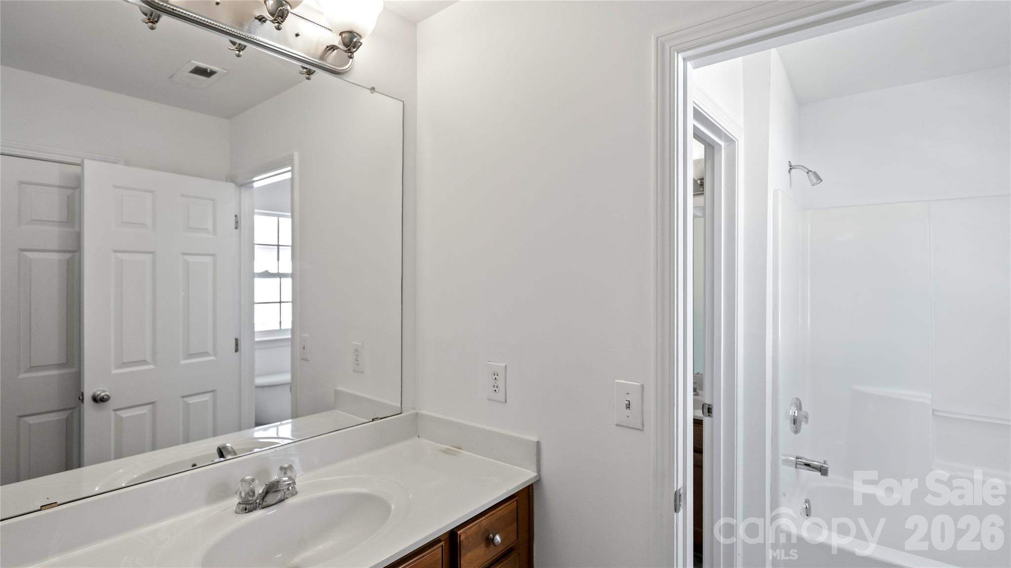 2859 Summergrove Court Property Photo 25