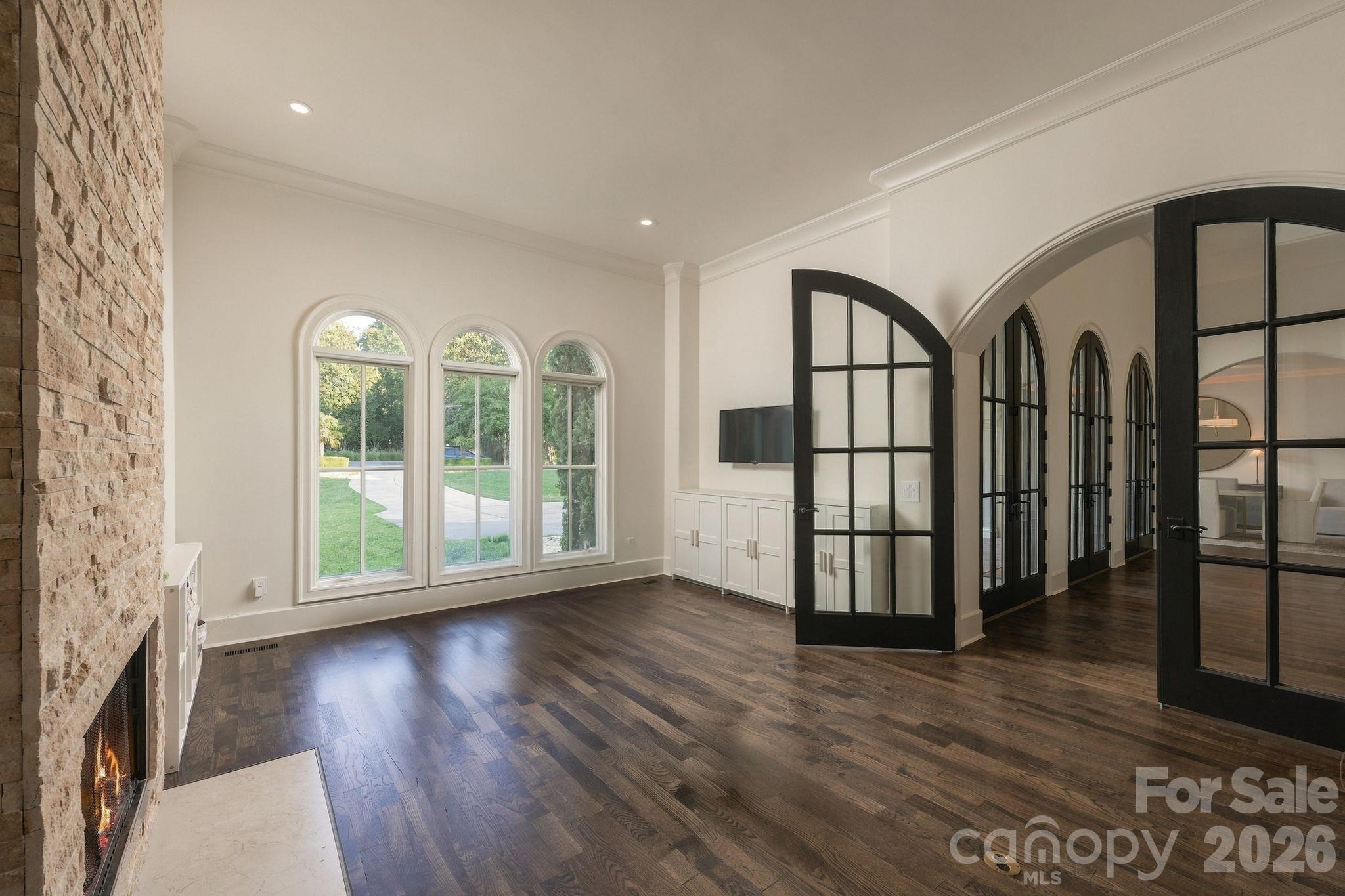 21215 Senlac Lane Property Photo 6