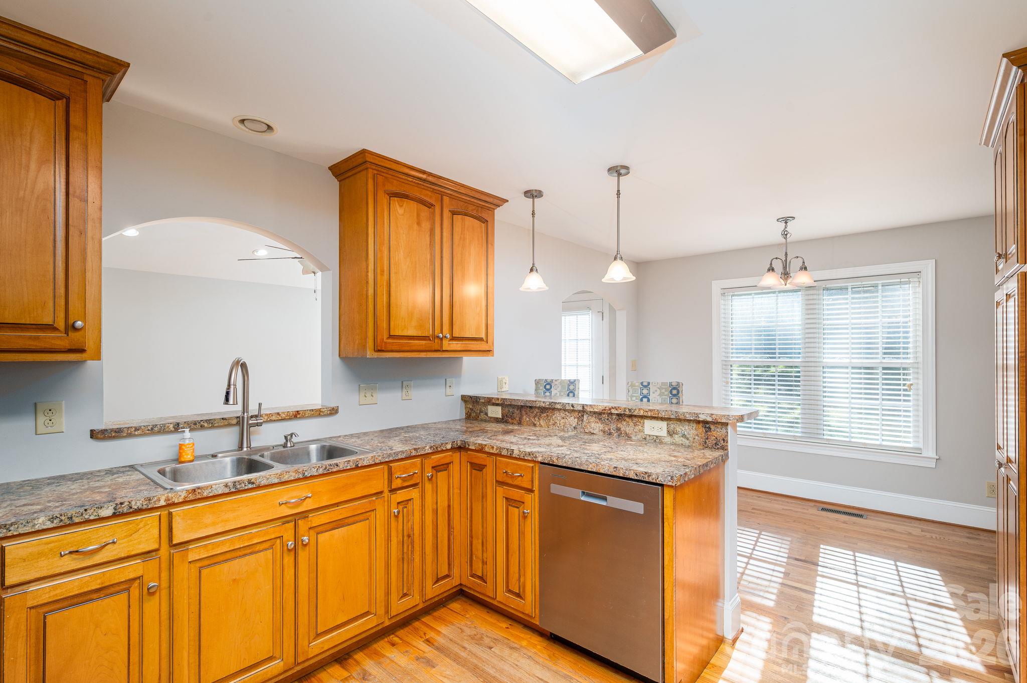 4252 Goodson Road Property Photo 17