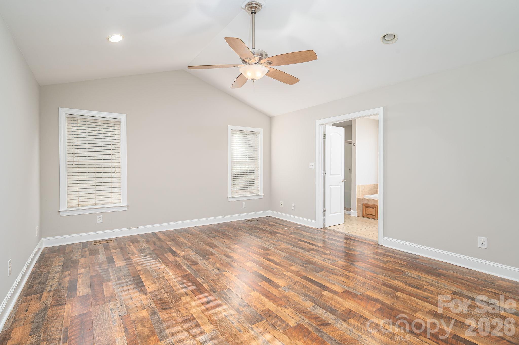 4252 Goodson Road Property Photo 23