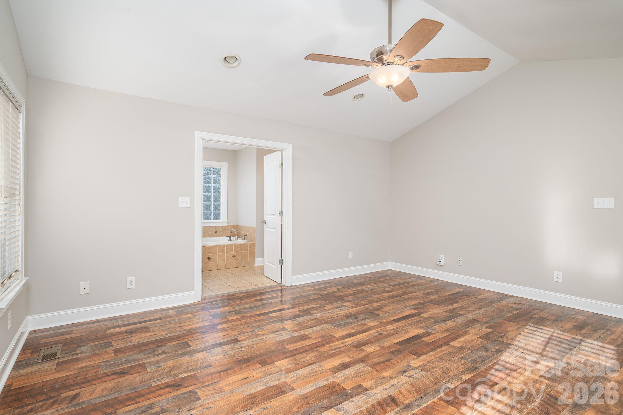 4252 Goodson Road Property Photo 24