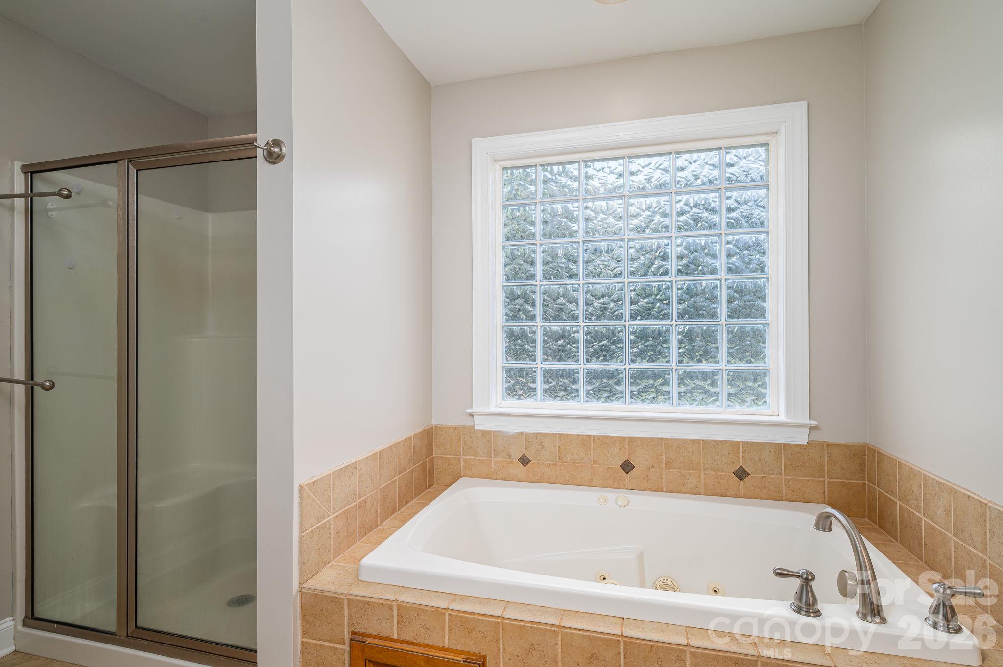 4252 Goodson Road Property Photo 28