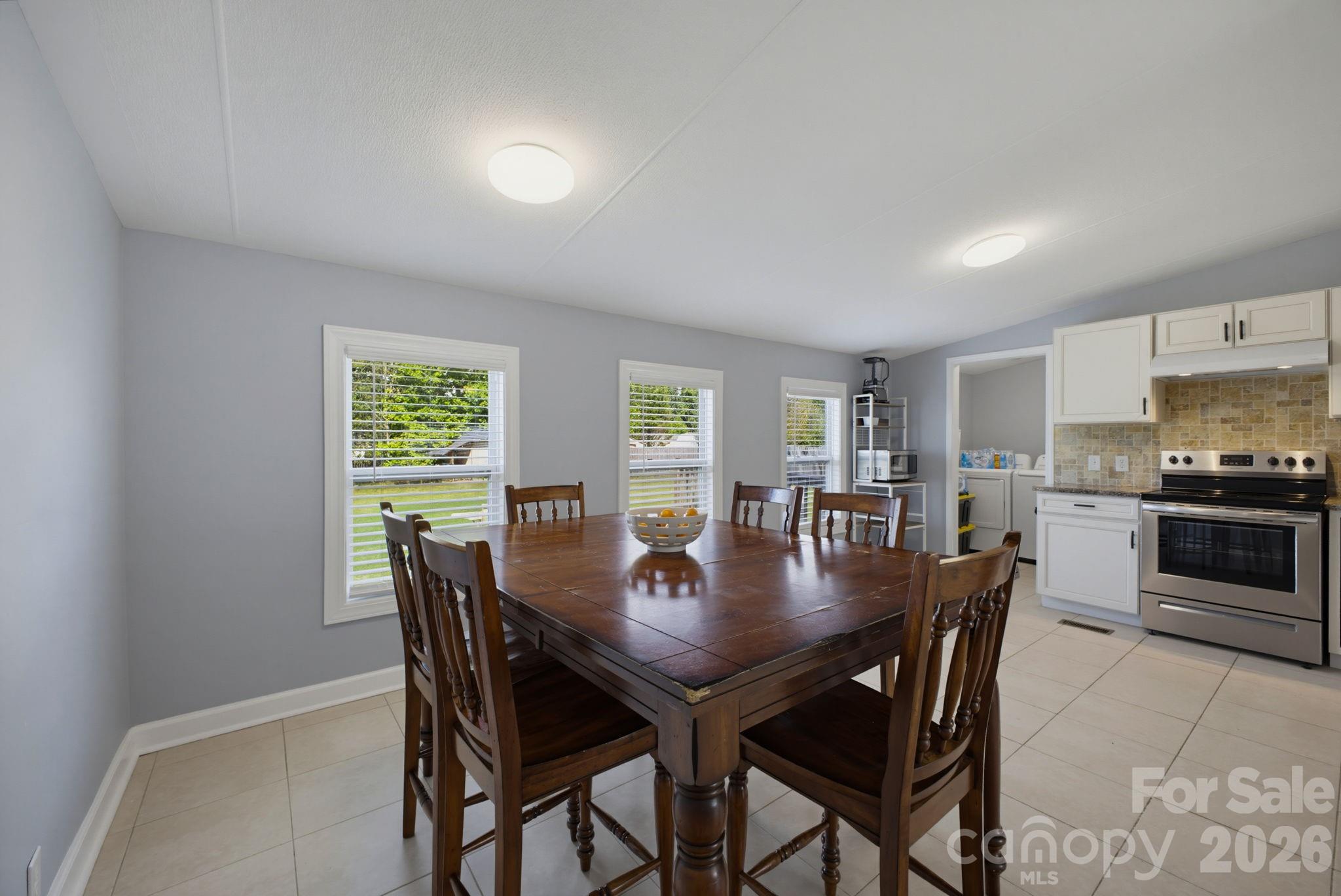 129 Titanium Drive 54 Property Photo 11