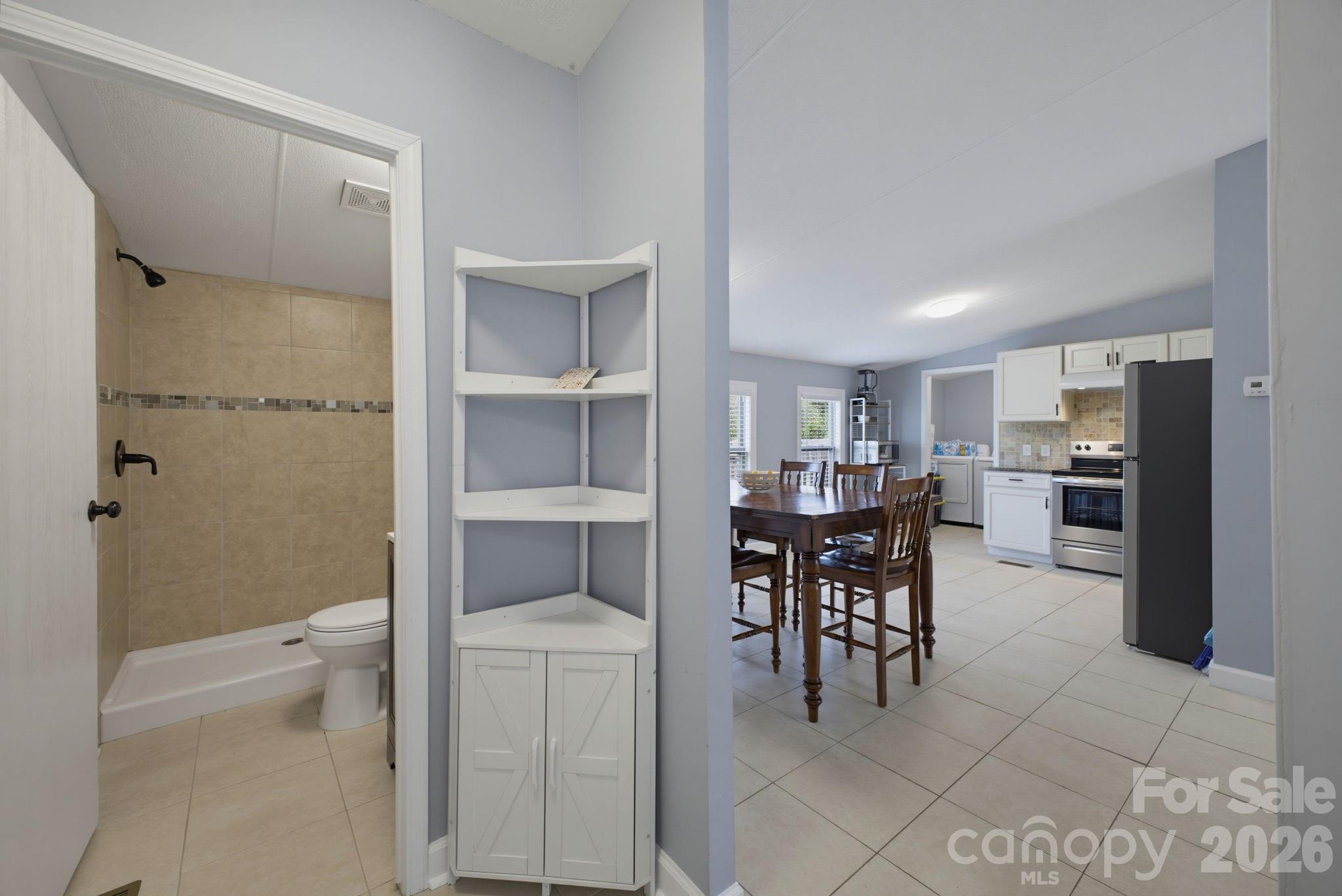 129 Titanium Drive 54 Property Photo 22