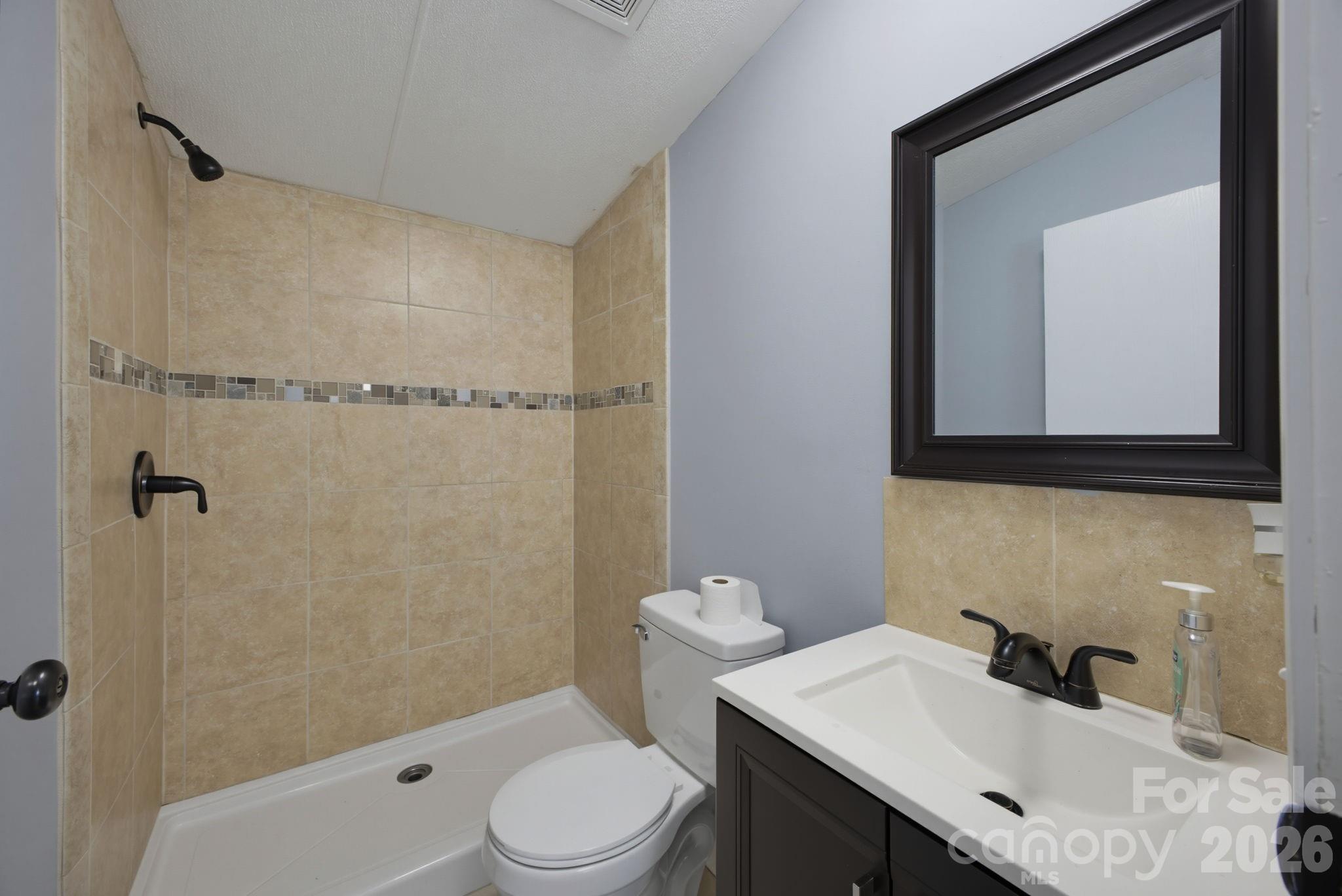 129 Titanium Drive 54 Property Photo 23