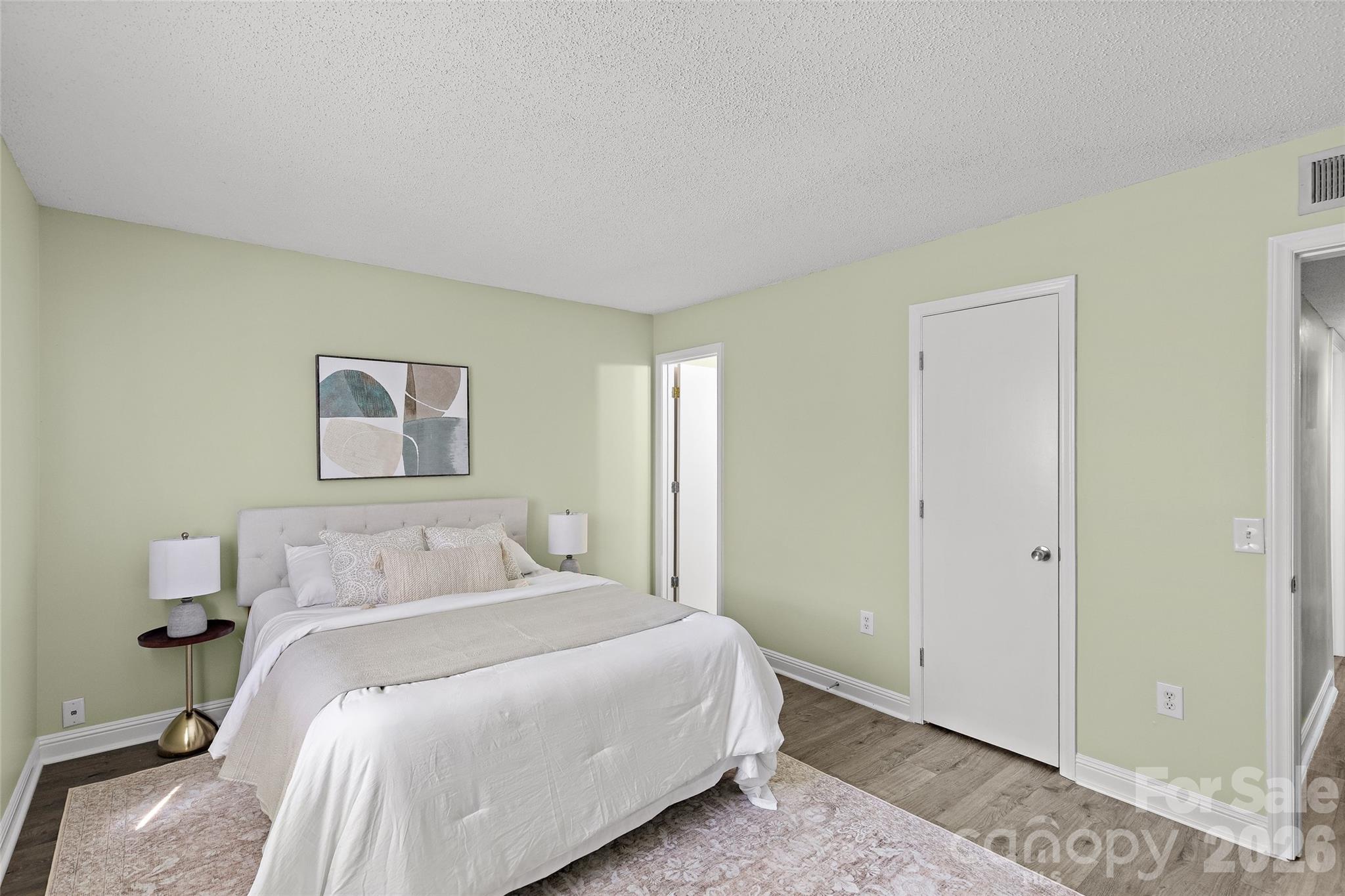 3009 Heathstead Place J Property Photo 15