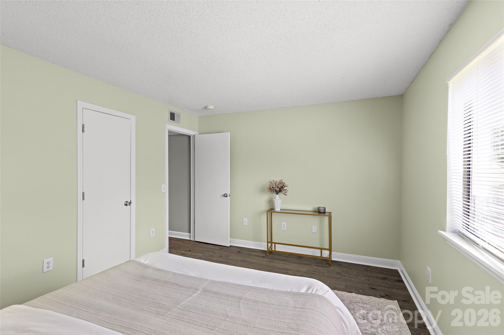 3009 Heathstead Place J Property Photo 16
