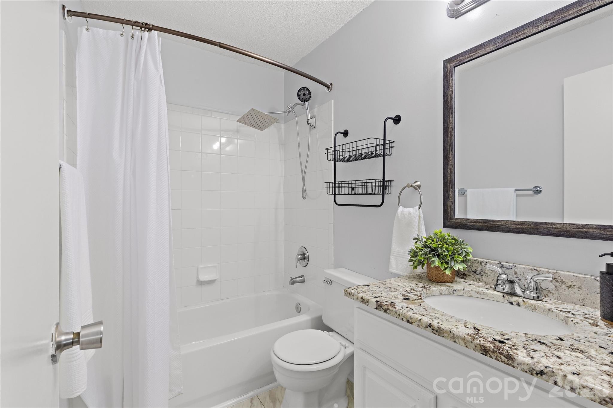 3009 Heathstead Place J Property Photo 18