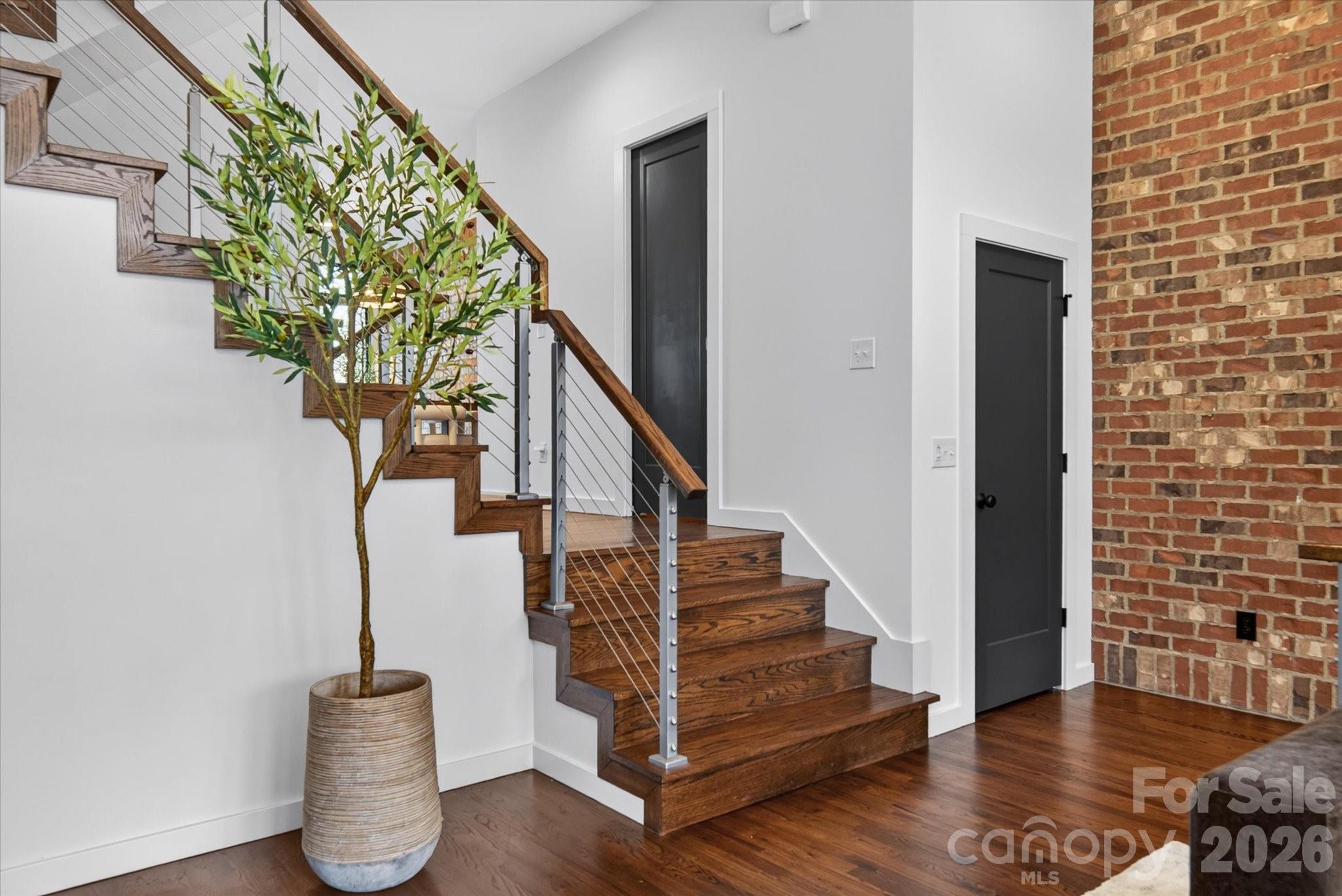 2727 N Brevard Street Property Photo 7
