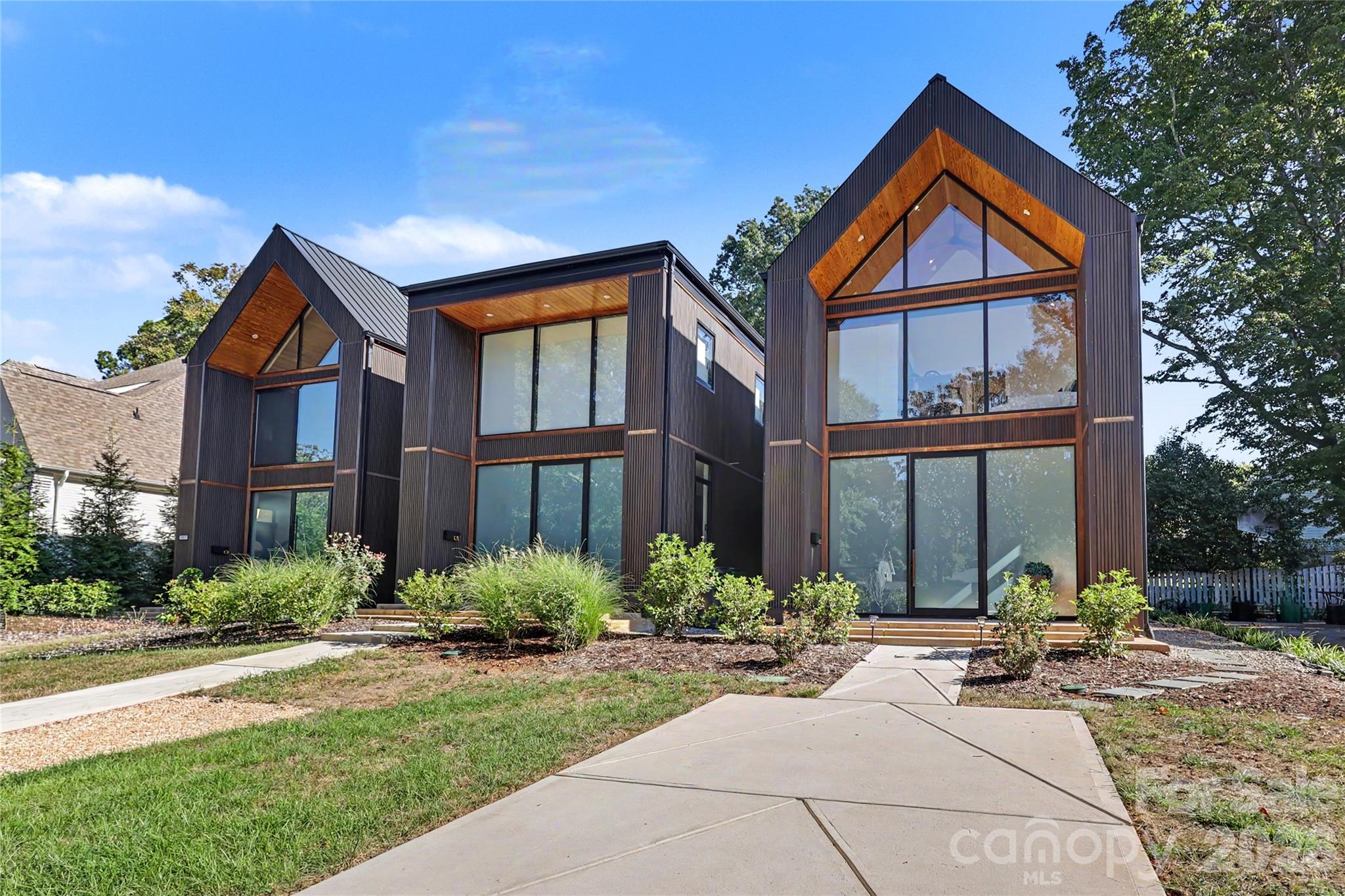 5447 Topping Place Property Photo 1