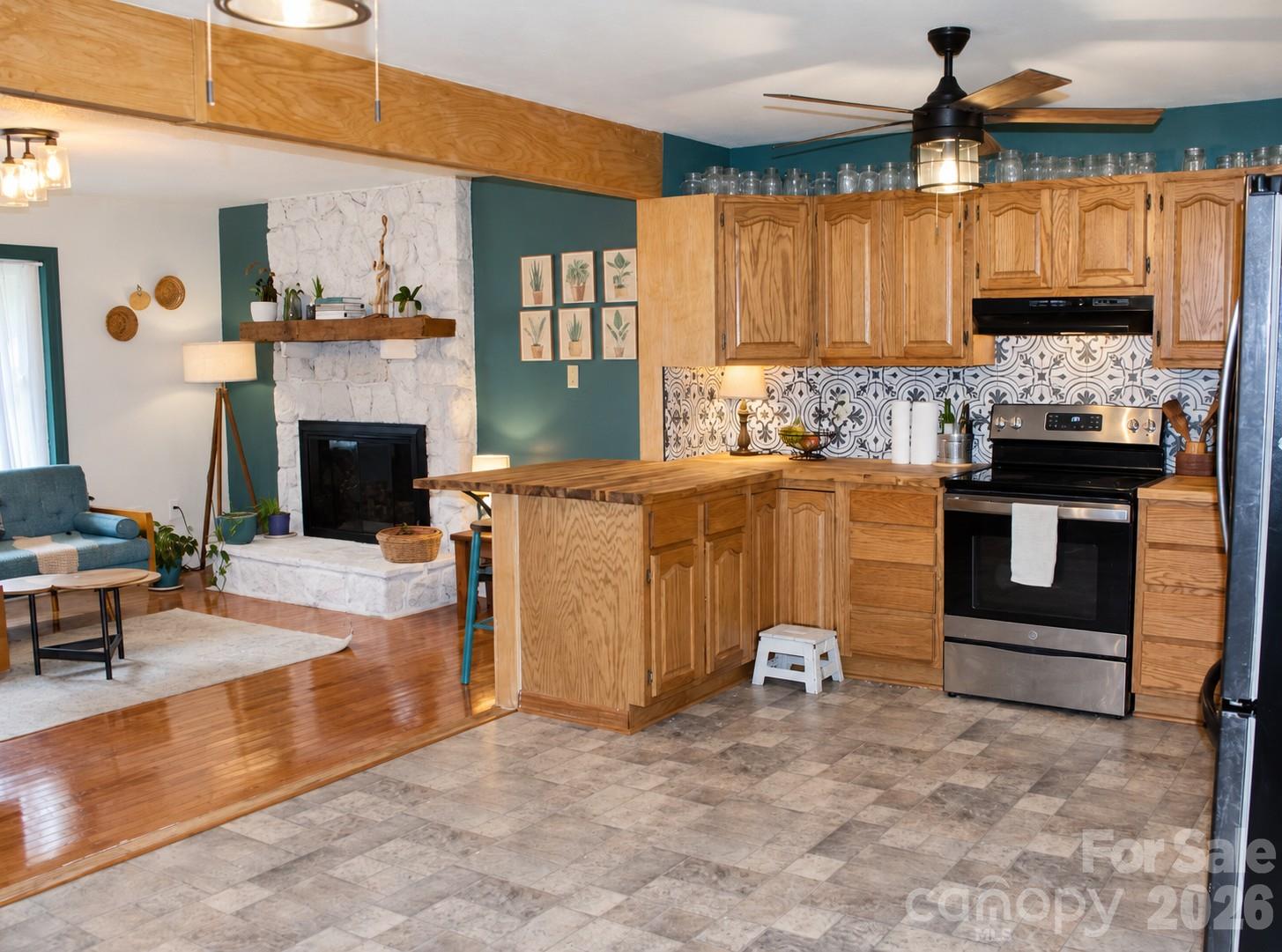 4935 Fish Pond Road Property Photo 5
