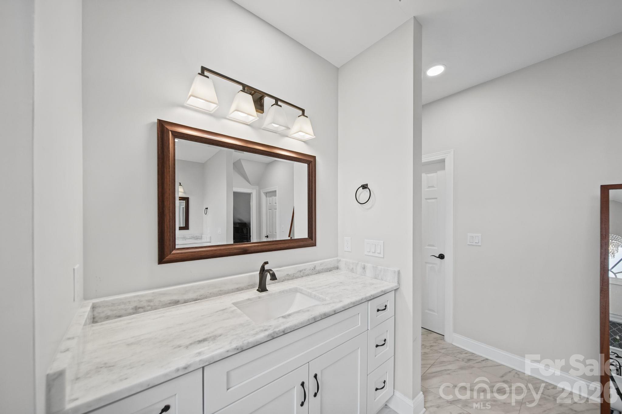 15025 Jockeys Ridge Drive Property Photo 24