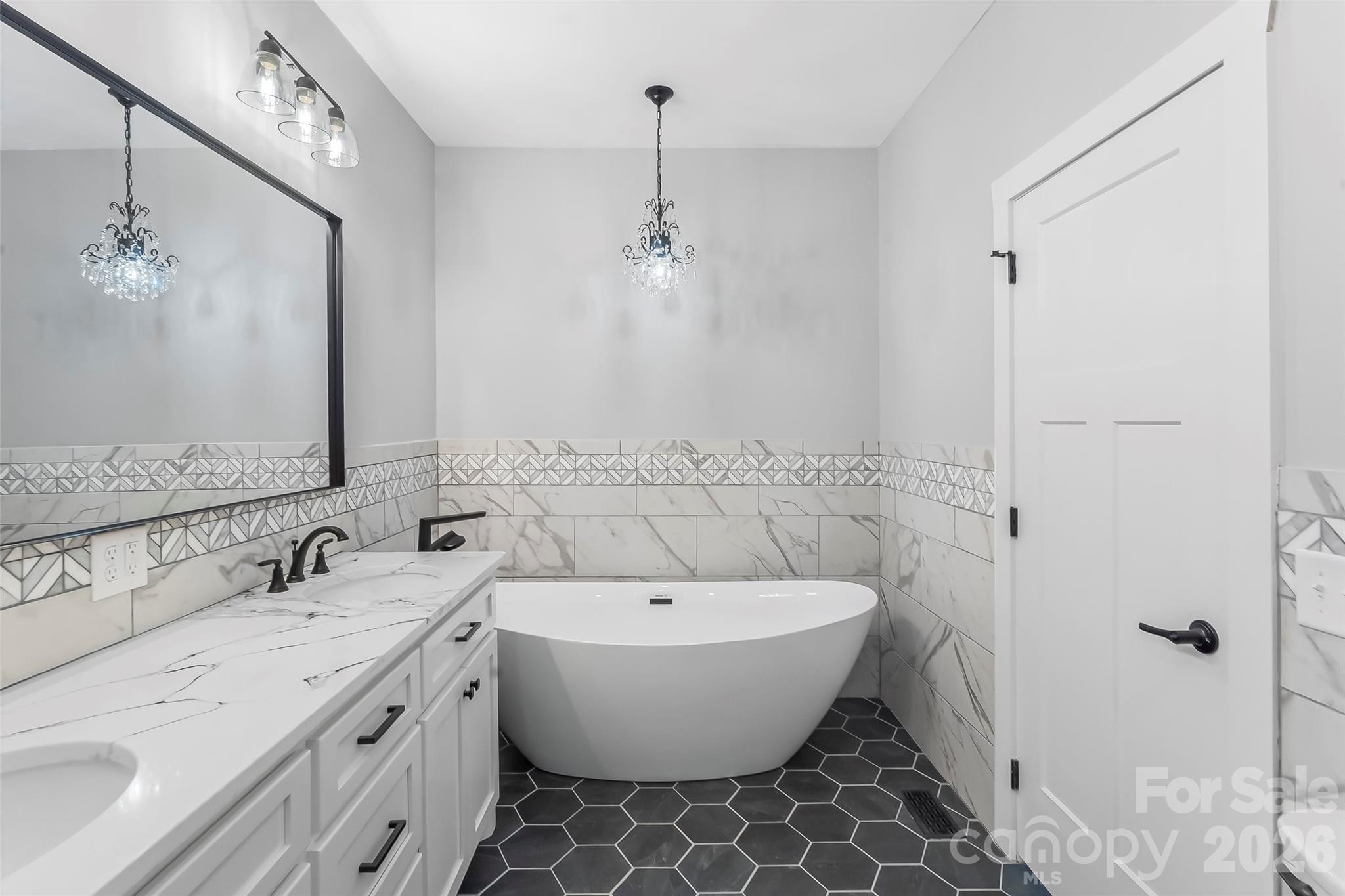 2366 W Paradise Harbor Drive Property Photo 21