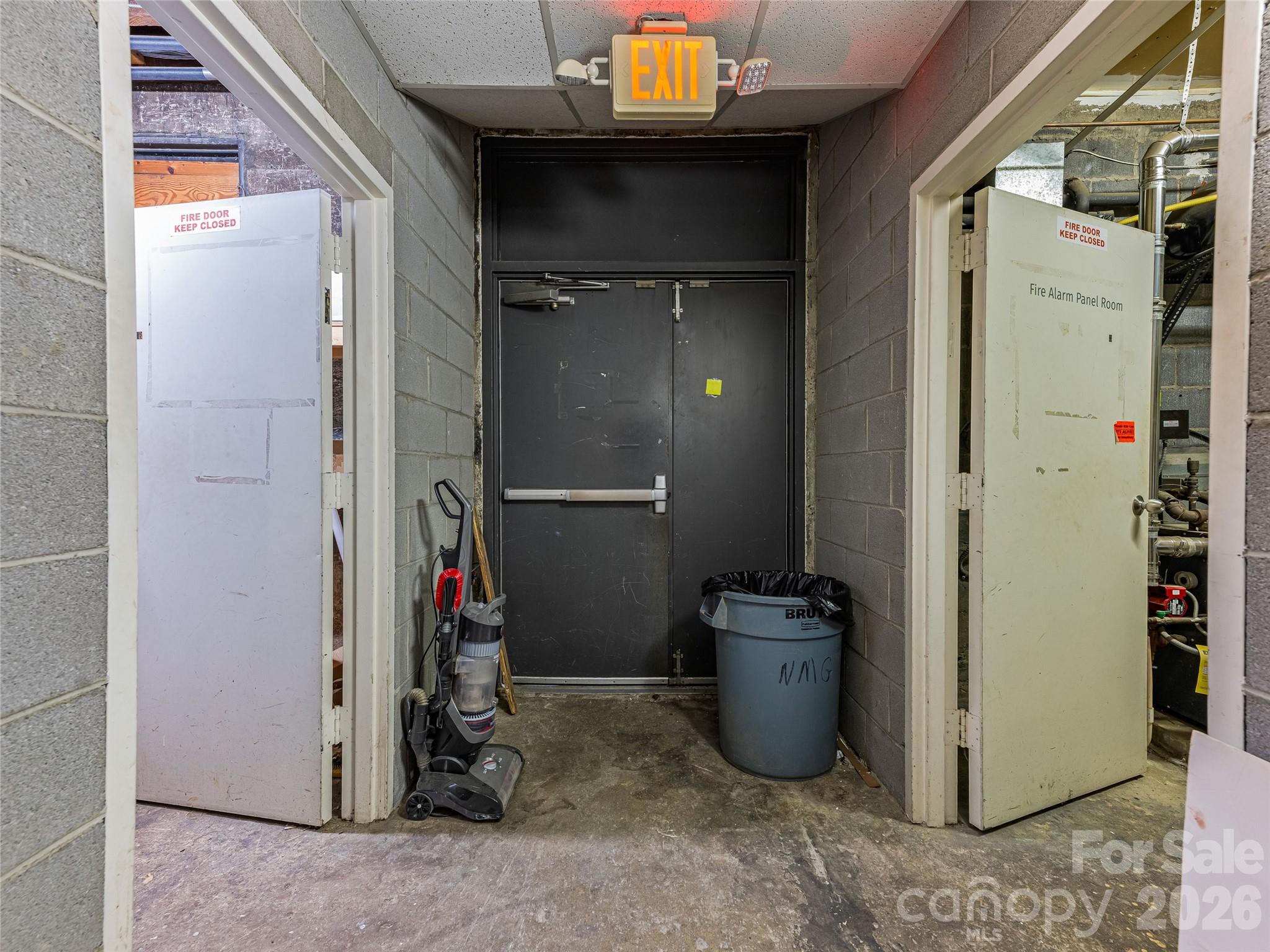 38 & 40 Biltmore Avenue Property Photo 44