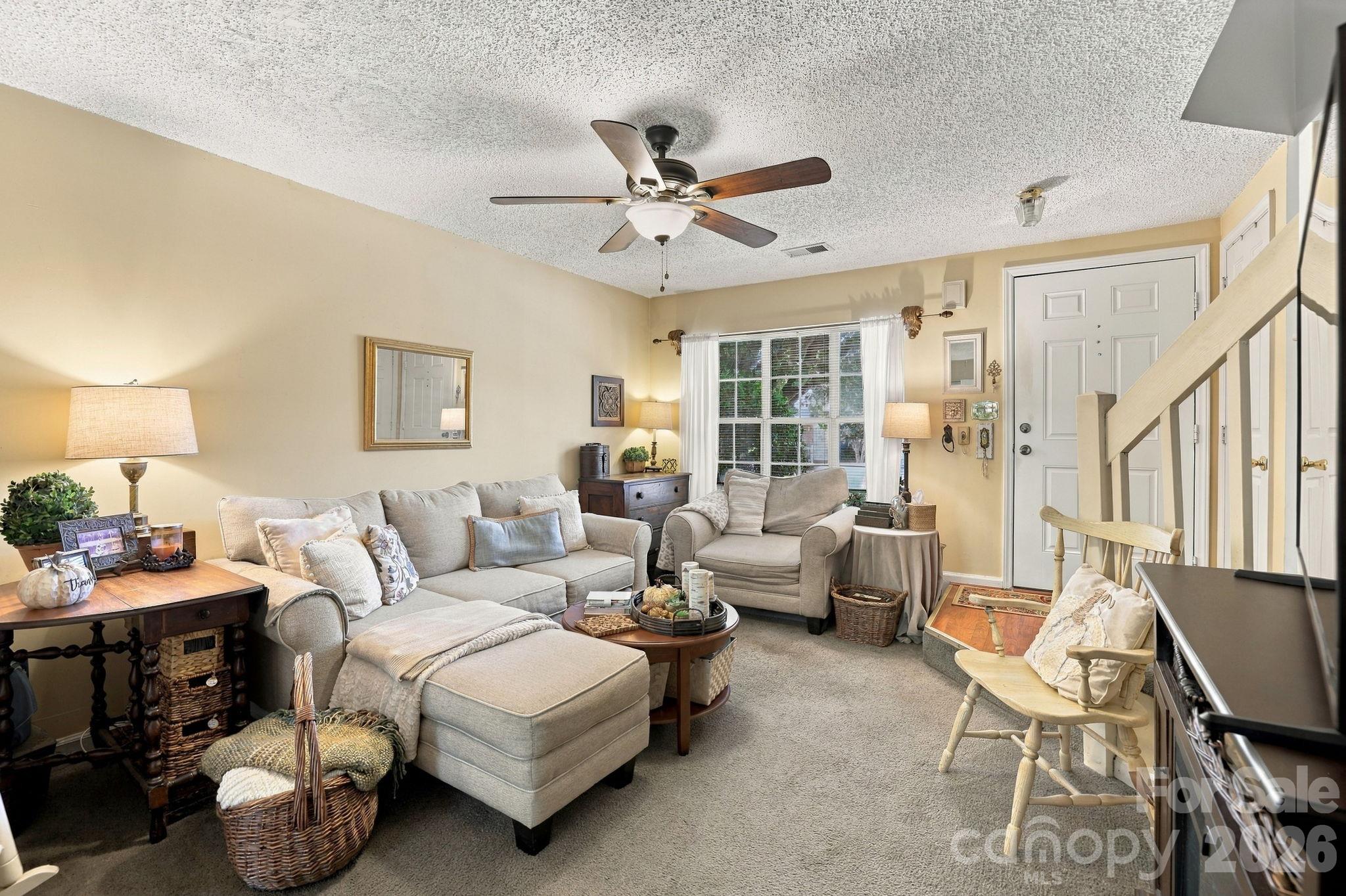 8256 Golf Ridge Drive Property Photo 10