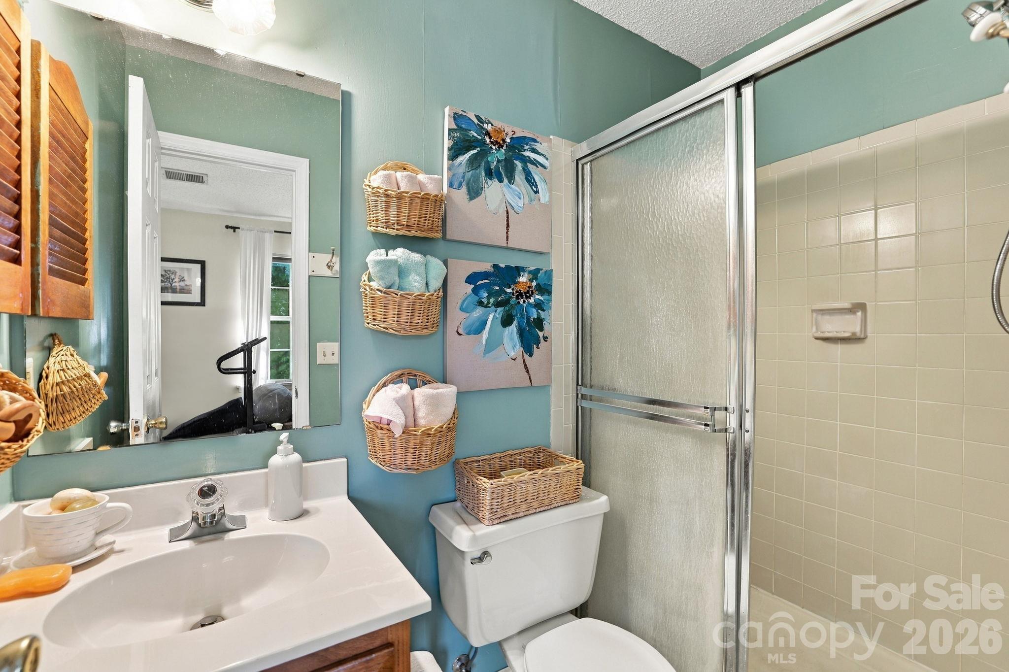 8256 Golf Ridge Drive Property Photo 15