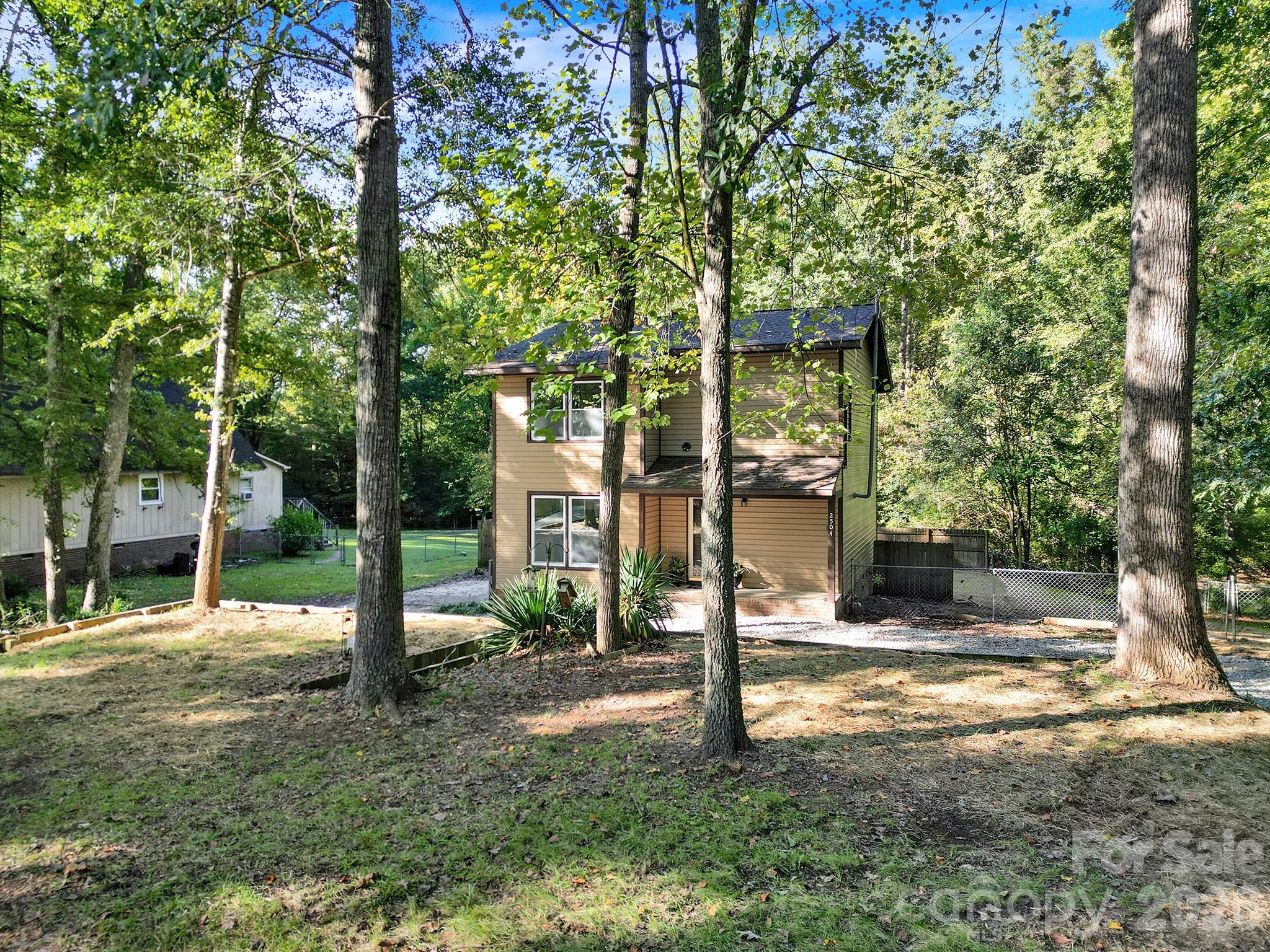 2504 Downey Drive Property Photo 5