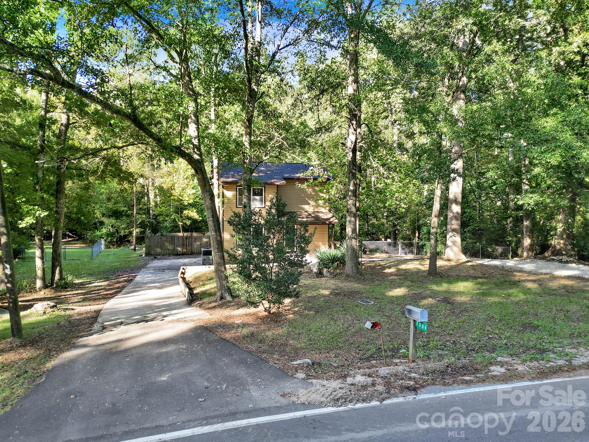 2504 Downey Drive Property Photo 6