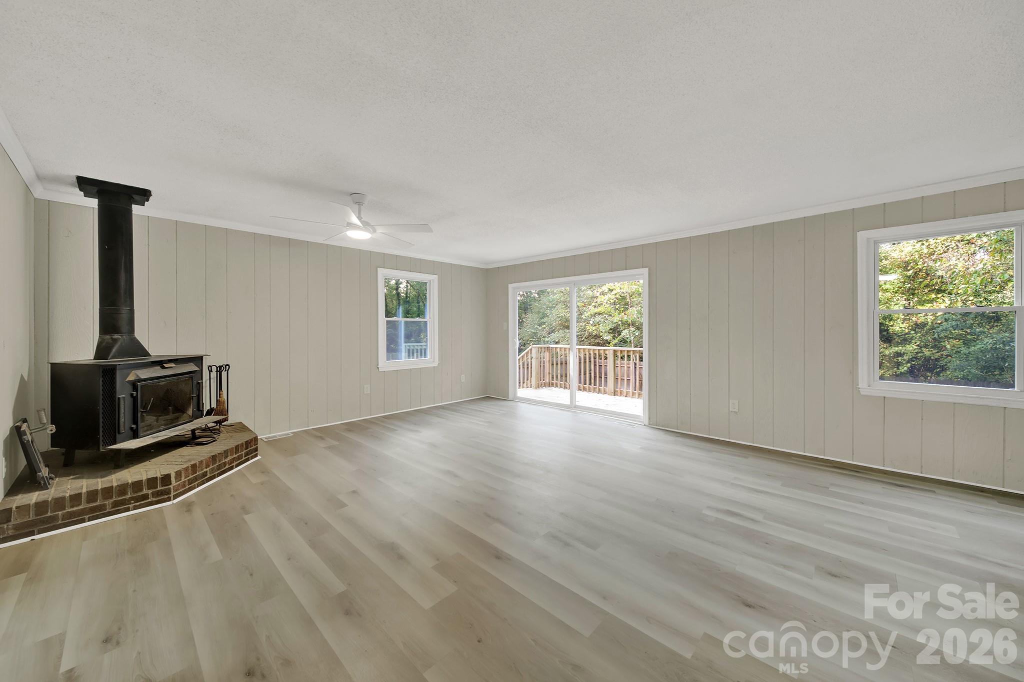 2504 Downey Drive Property Photo 12