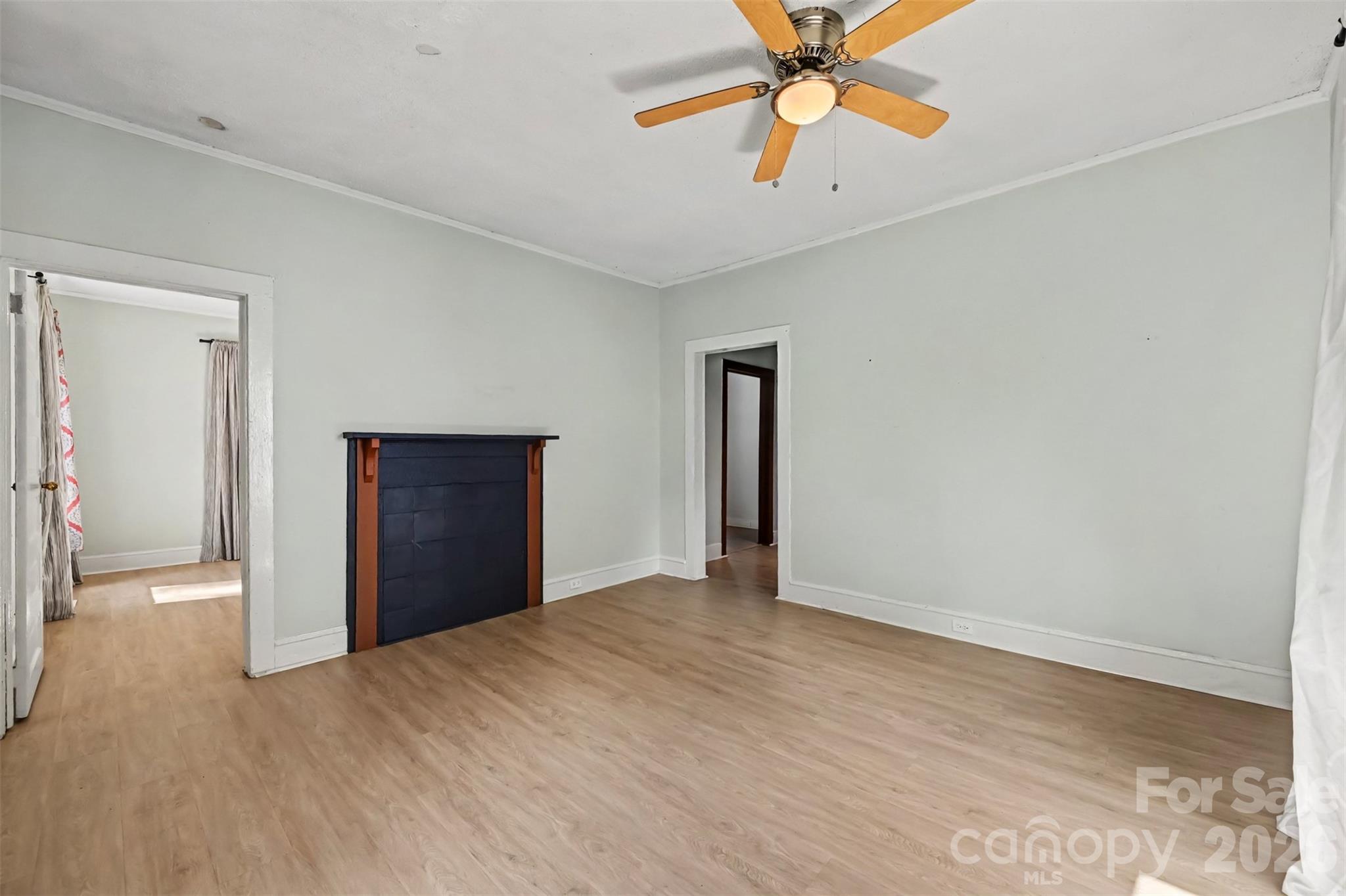 607 S Harding Avenue Property Photo 7