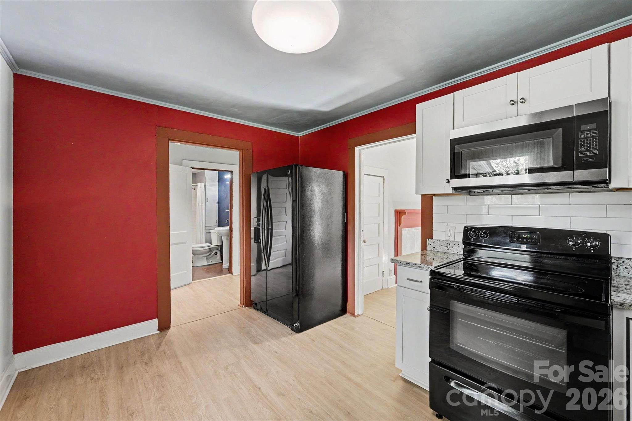 607 S Harding Avenue Property Photo 16