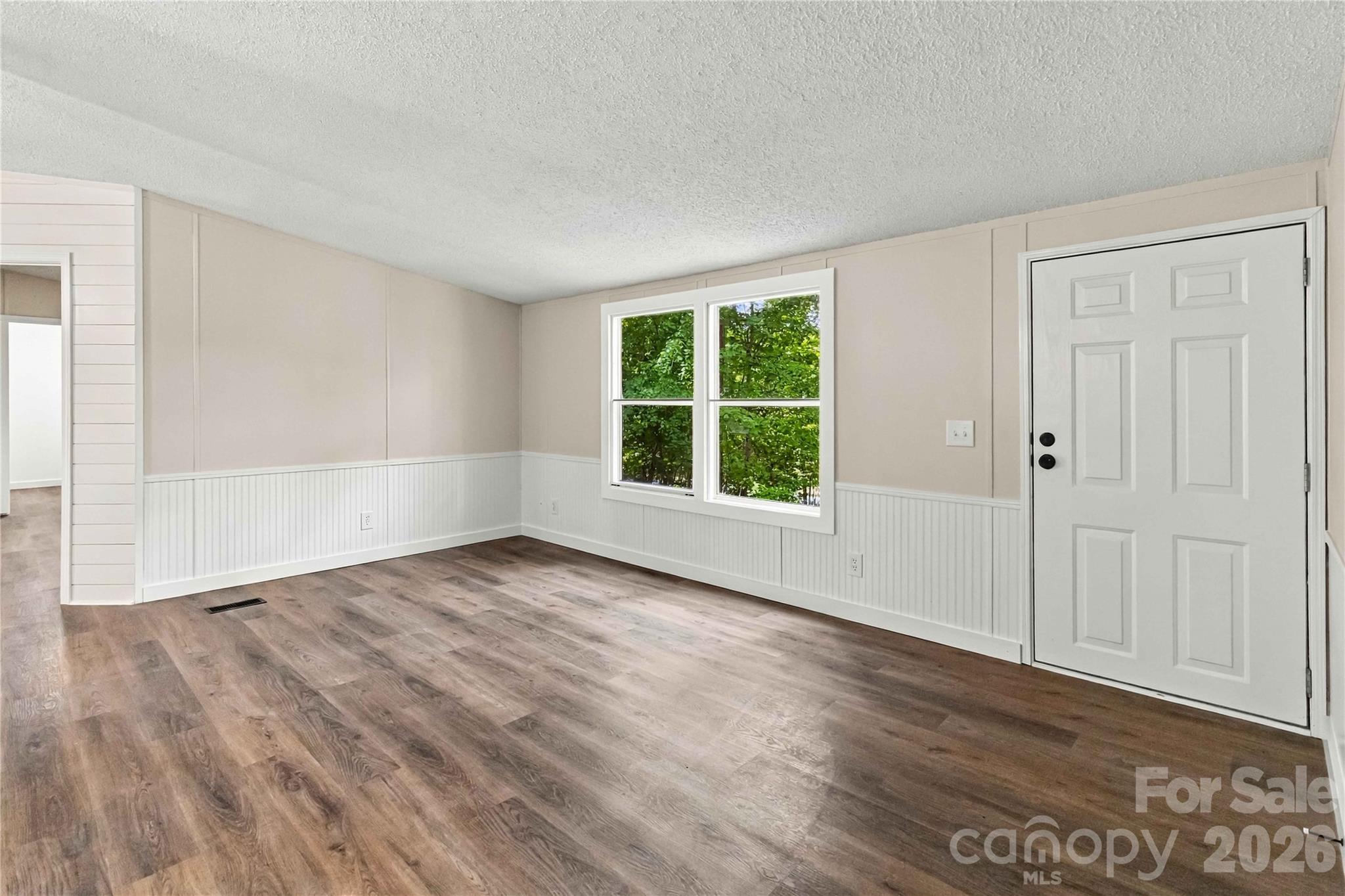 2212 Wildwood Drive Property Photo 9