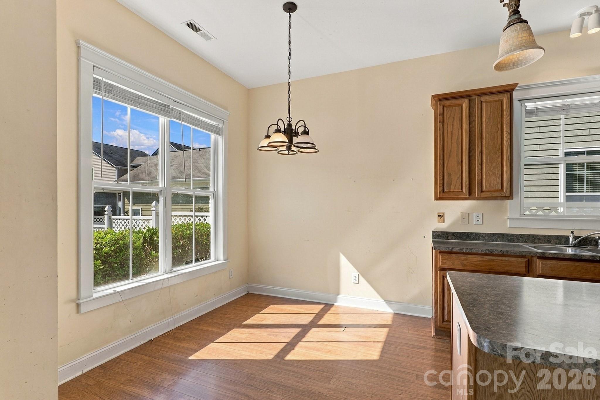 16411 Leavitt Lane Property Photo 5