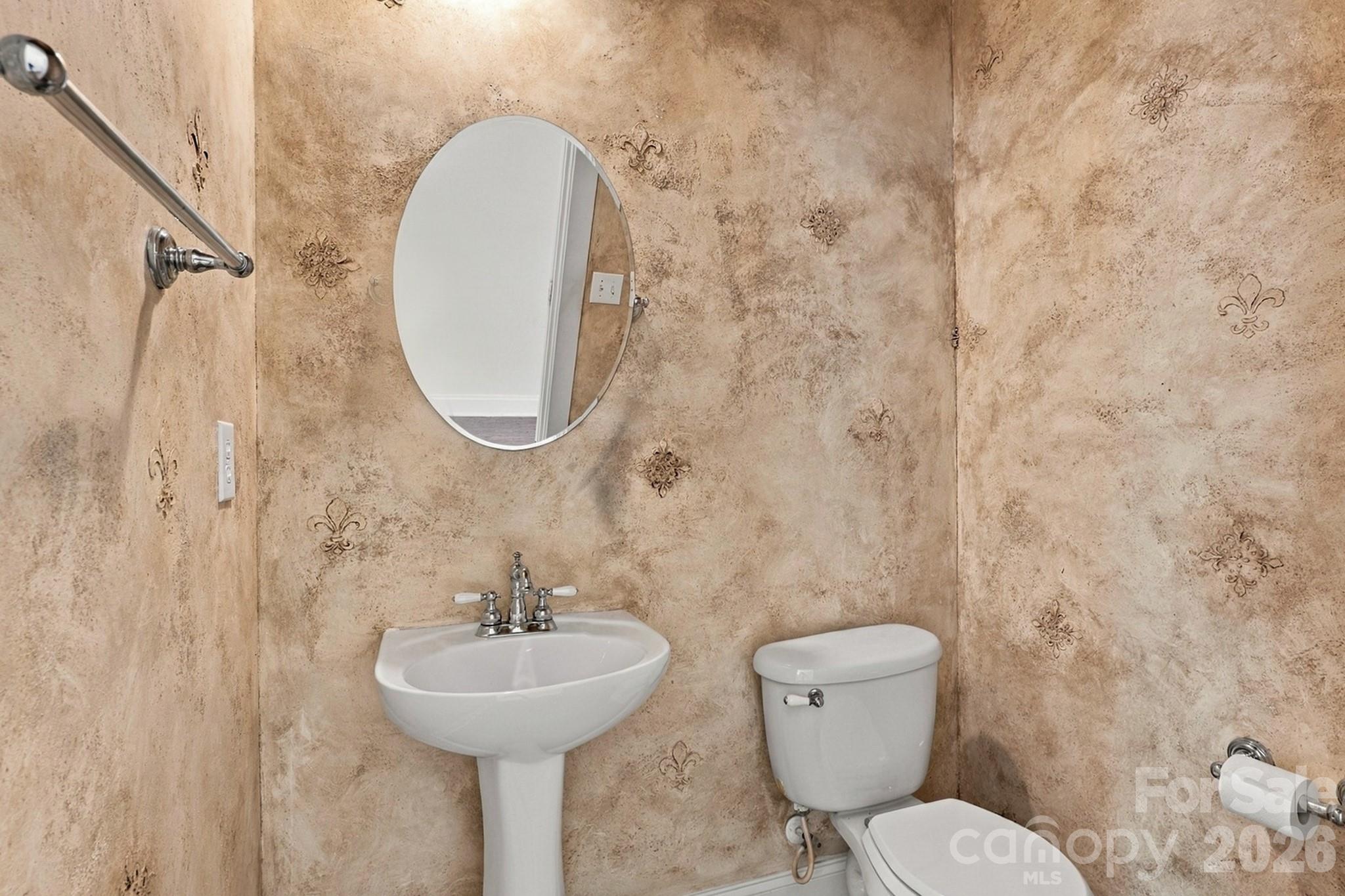 16411 Leavitt Lane Property Photo 16