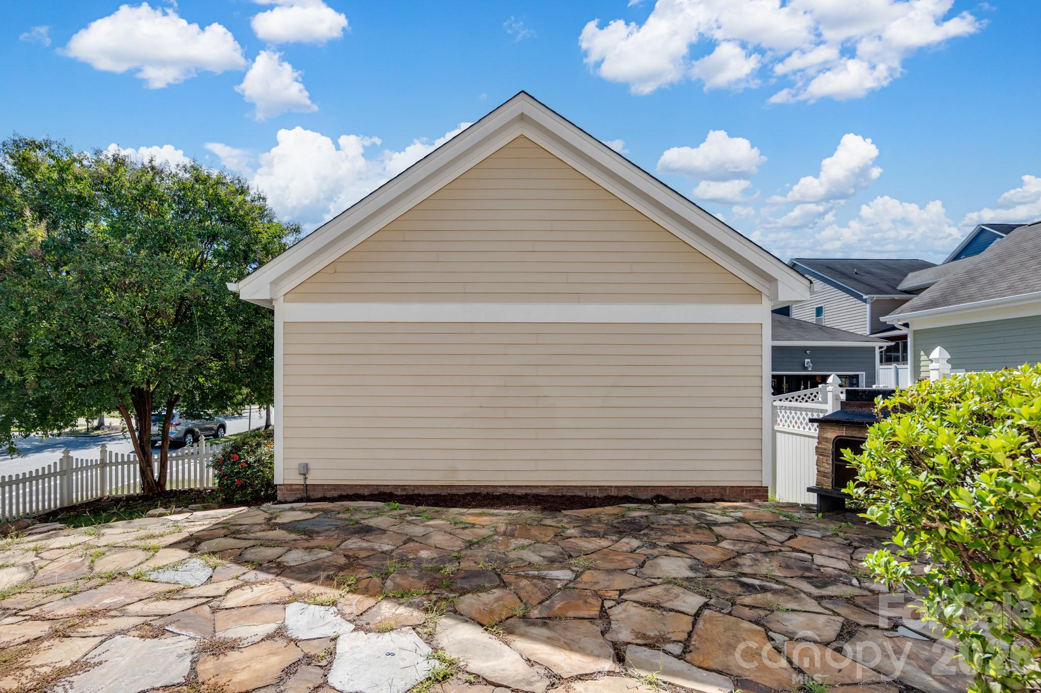 16411 Leavitt Lane Property Photo 27