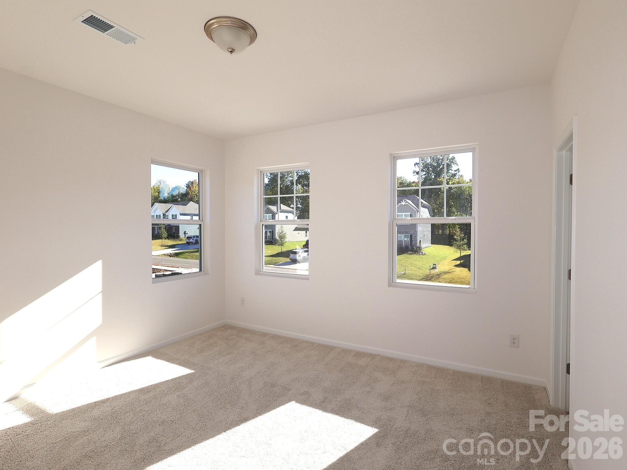 242 Amber Glen Drive Property Photo 15