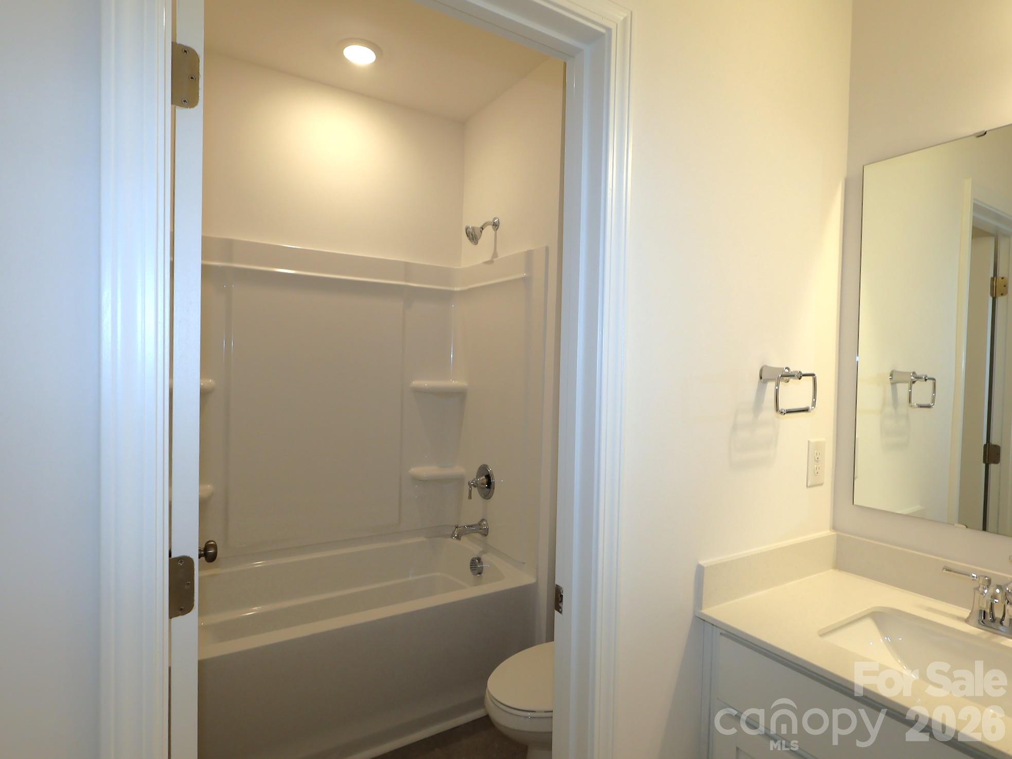 242 Amber Glen Drive Property Photo 17