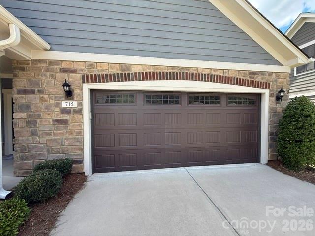 715 Poplar View Drive Property Photo 3