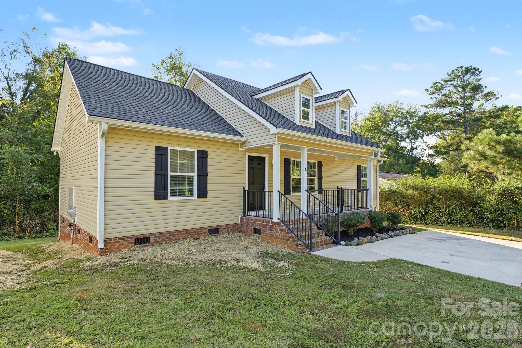 1157 Calhoun Street Property Photo 3